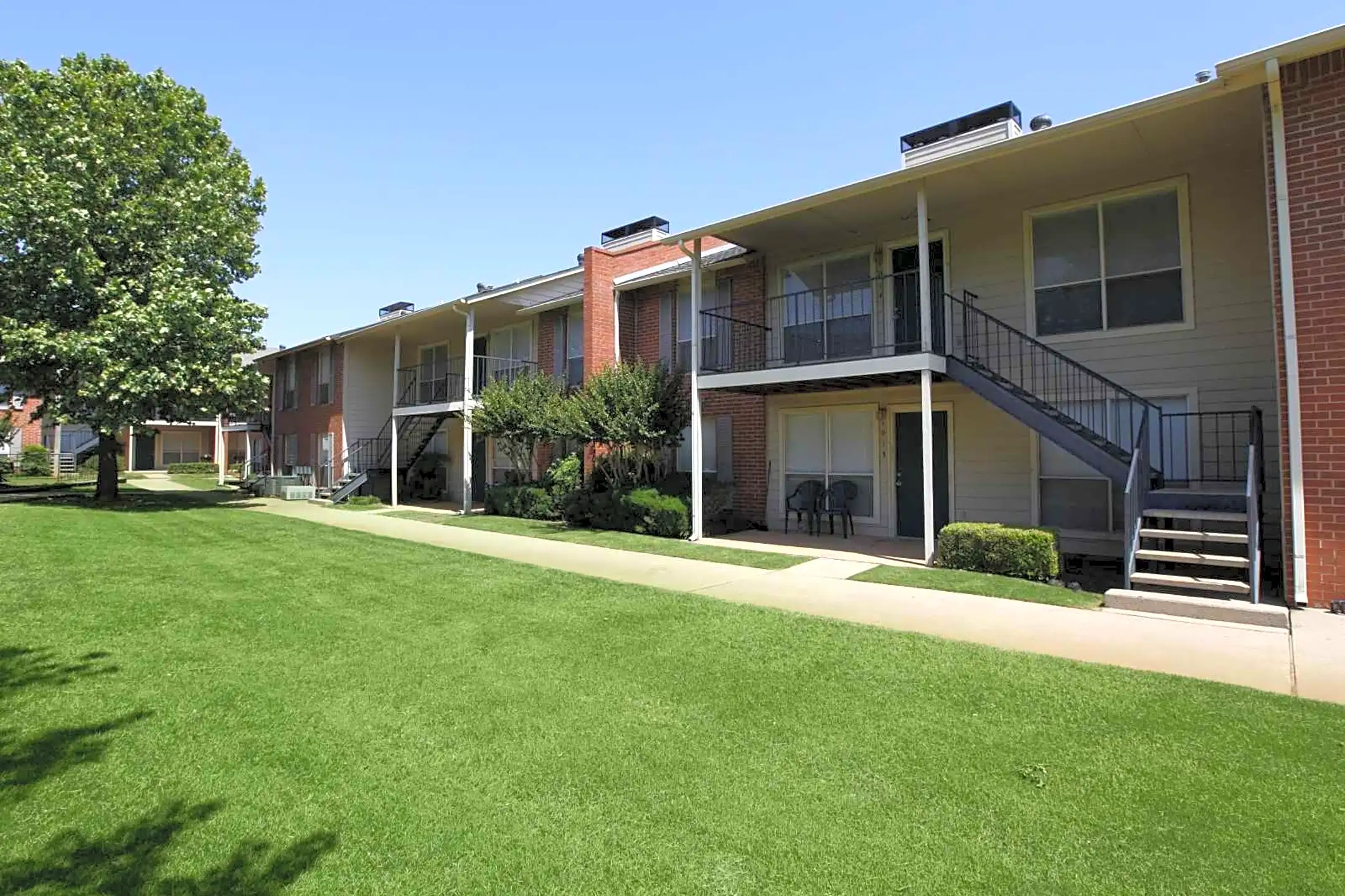 Building - Willow Creek - Oklahoma City, OK