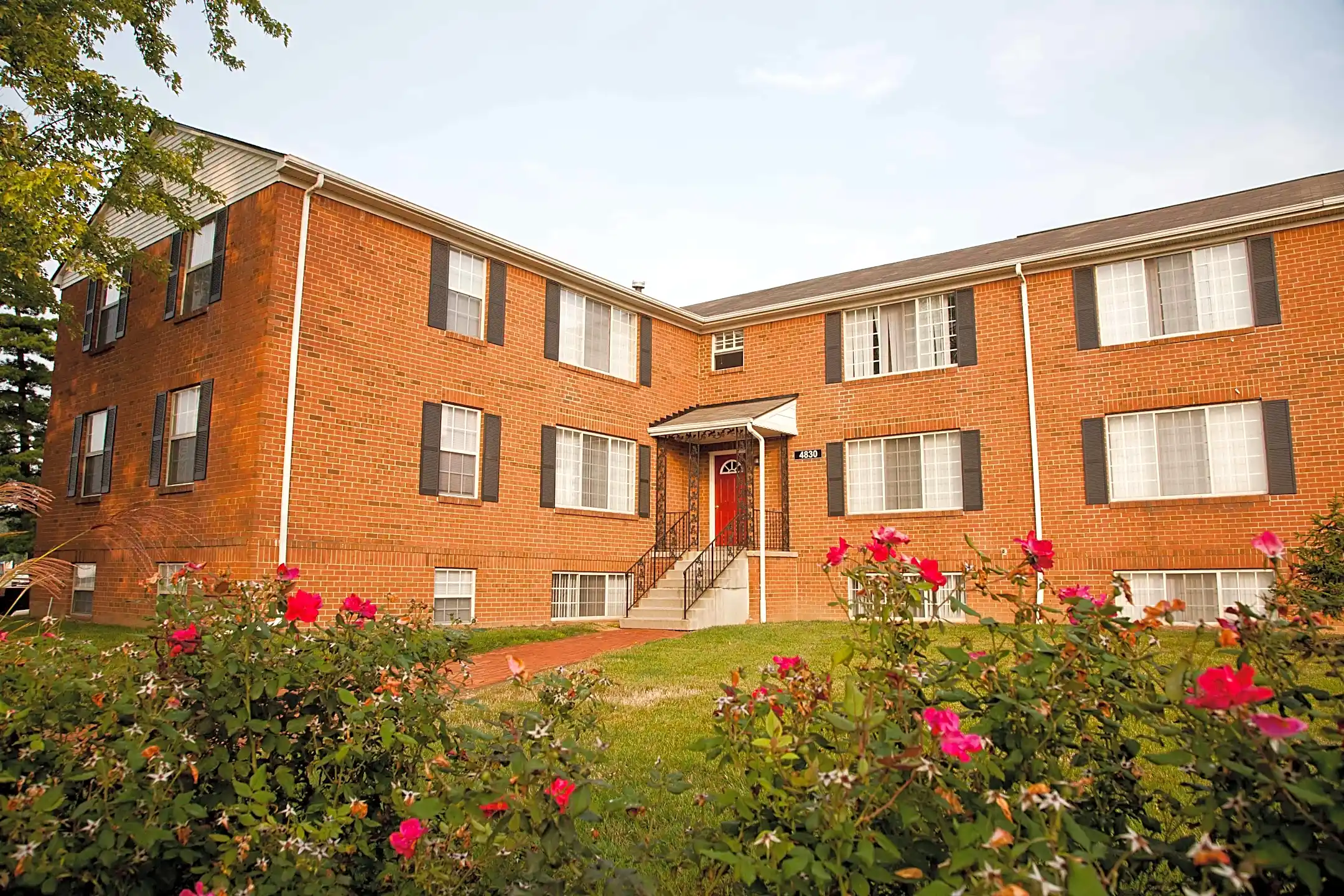Galloway Village Apartments Columbus, OH 43228