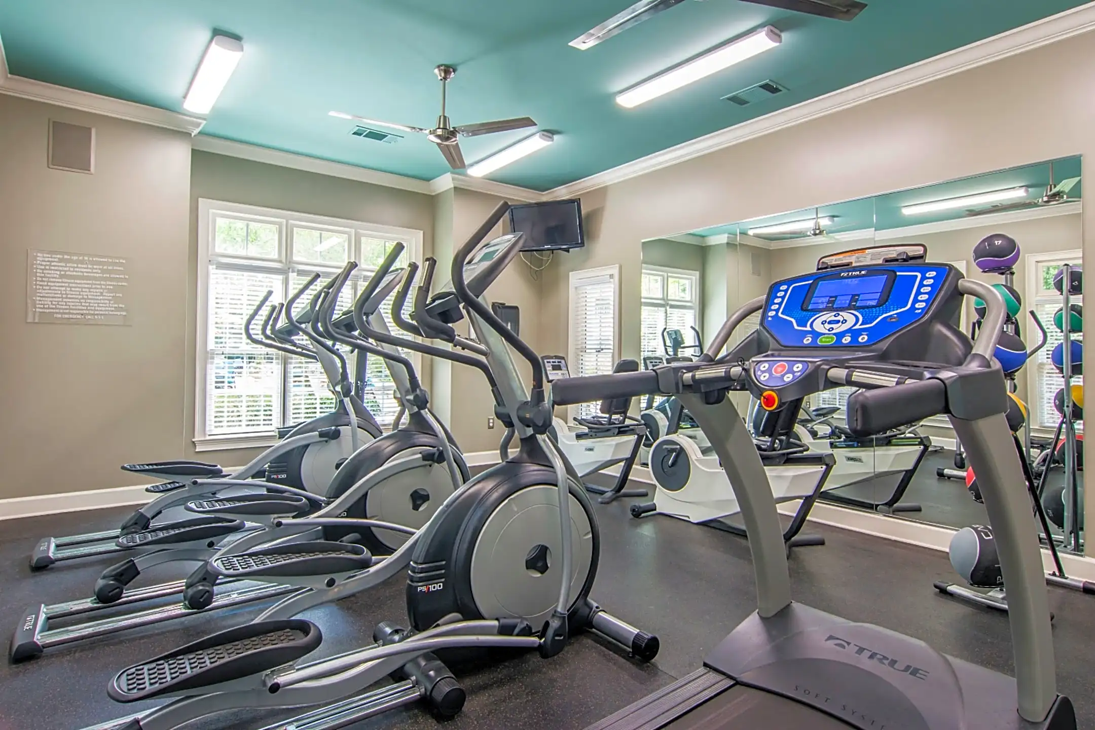 The Retreat at Kedron Village Apartment Homes Peachtree City, GA 30269