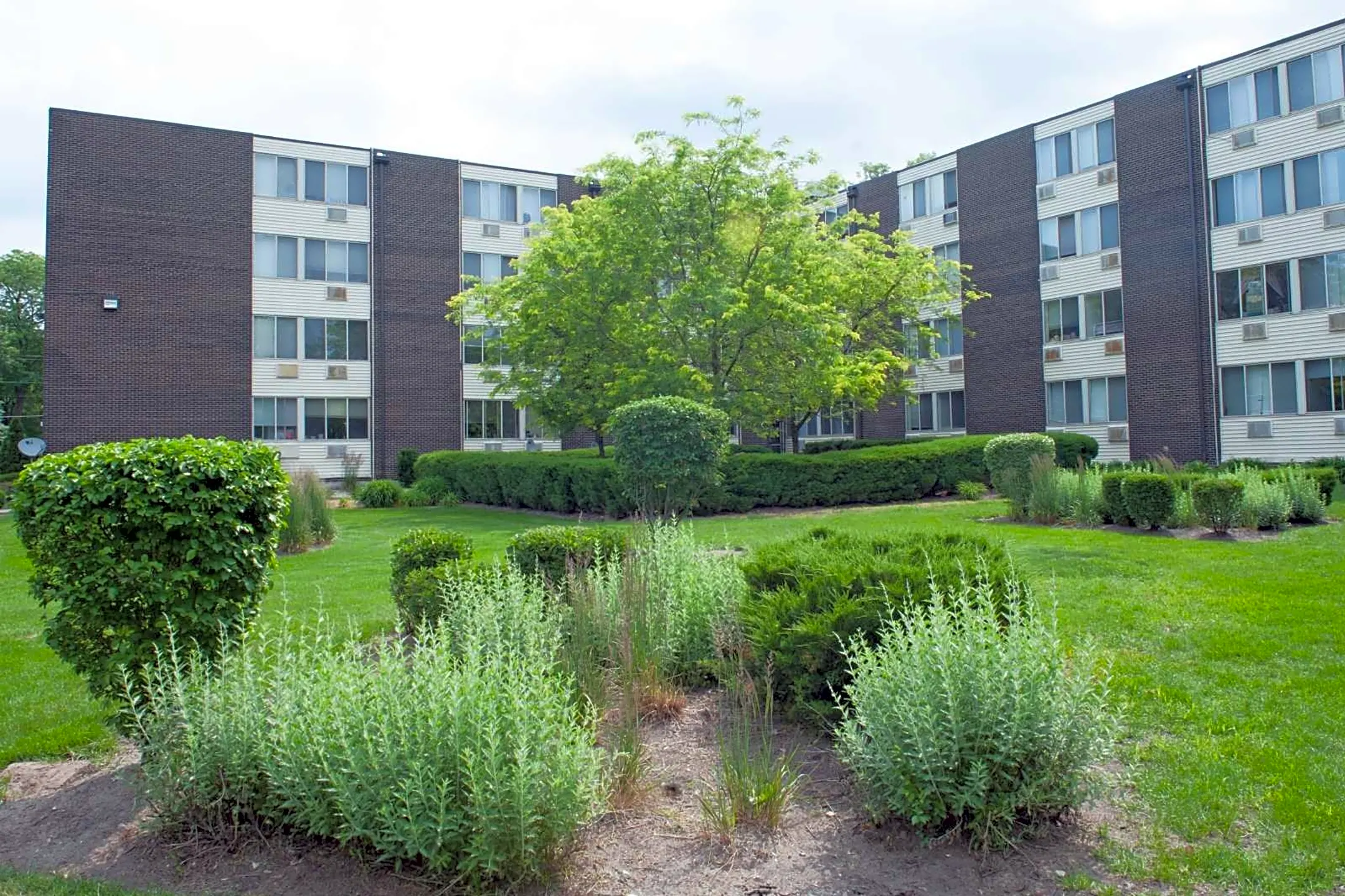 Landscaping - Marquette Apartments - Gary, IN