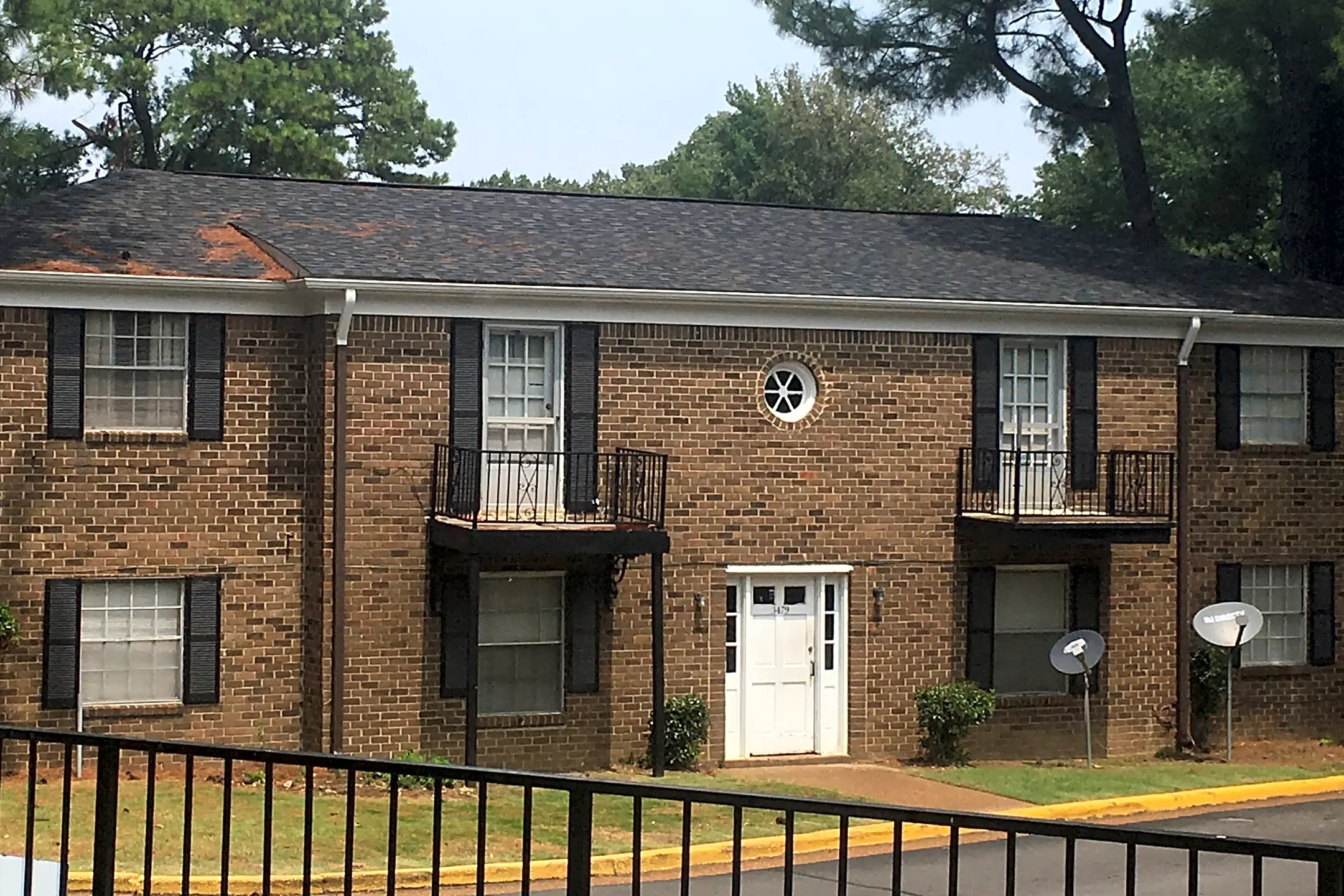 Hickory Hills Apartments 3513 Graceland Dr Memphis, TN Apartments