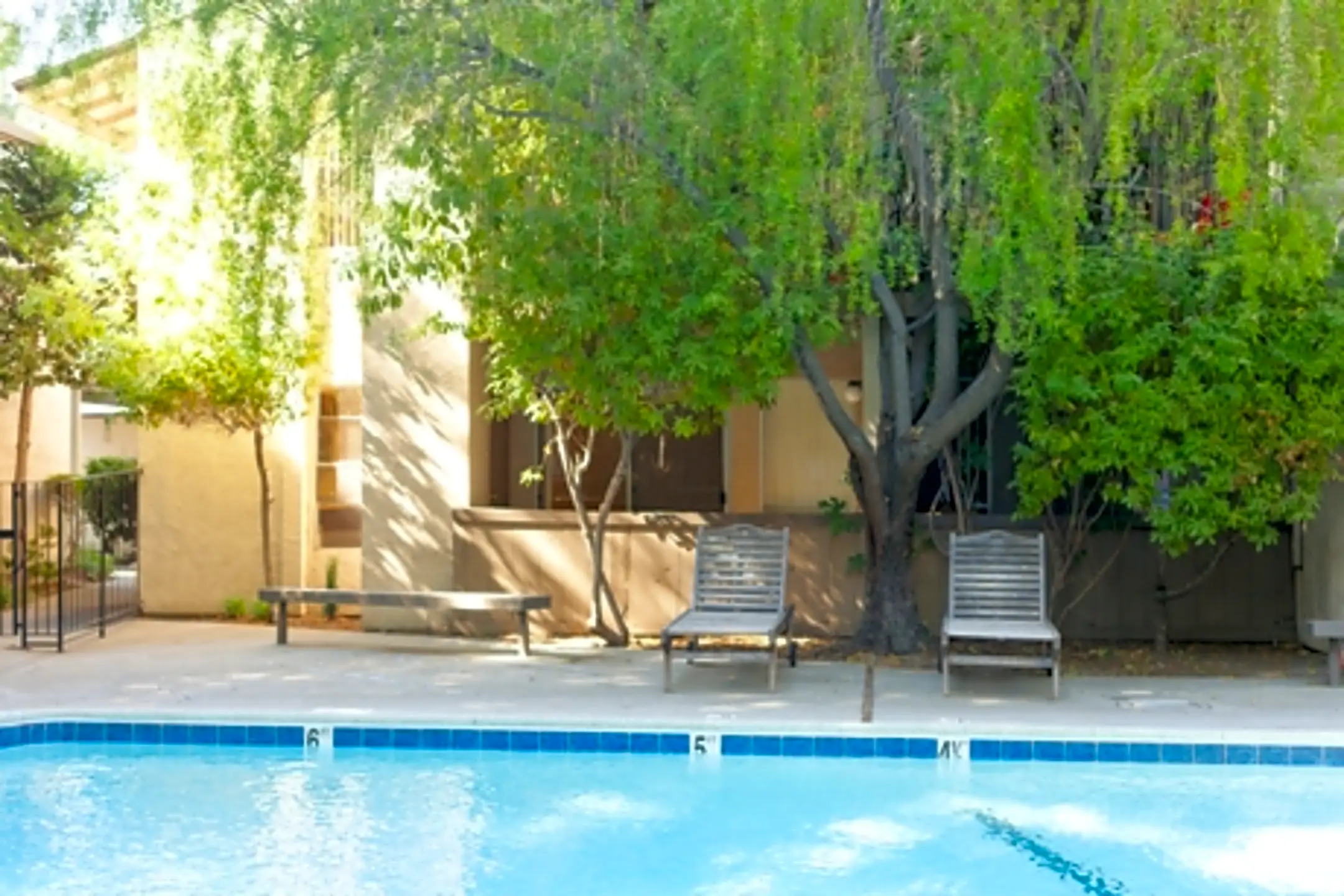 Briarwood Apartments 141 Golf Club Rd Pleasant Hill, CA Apartments