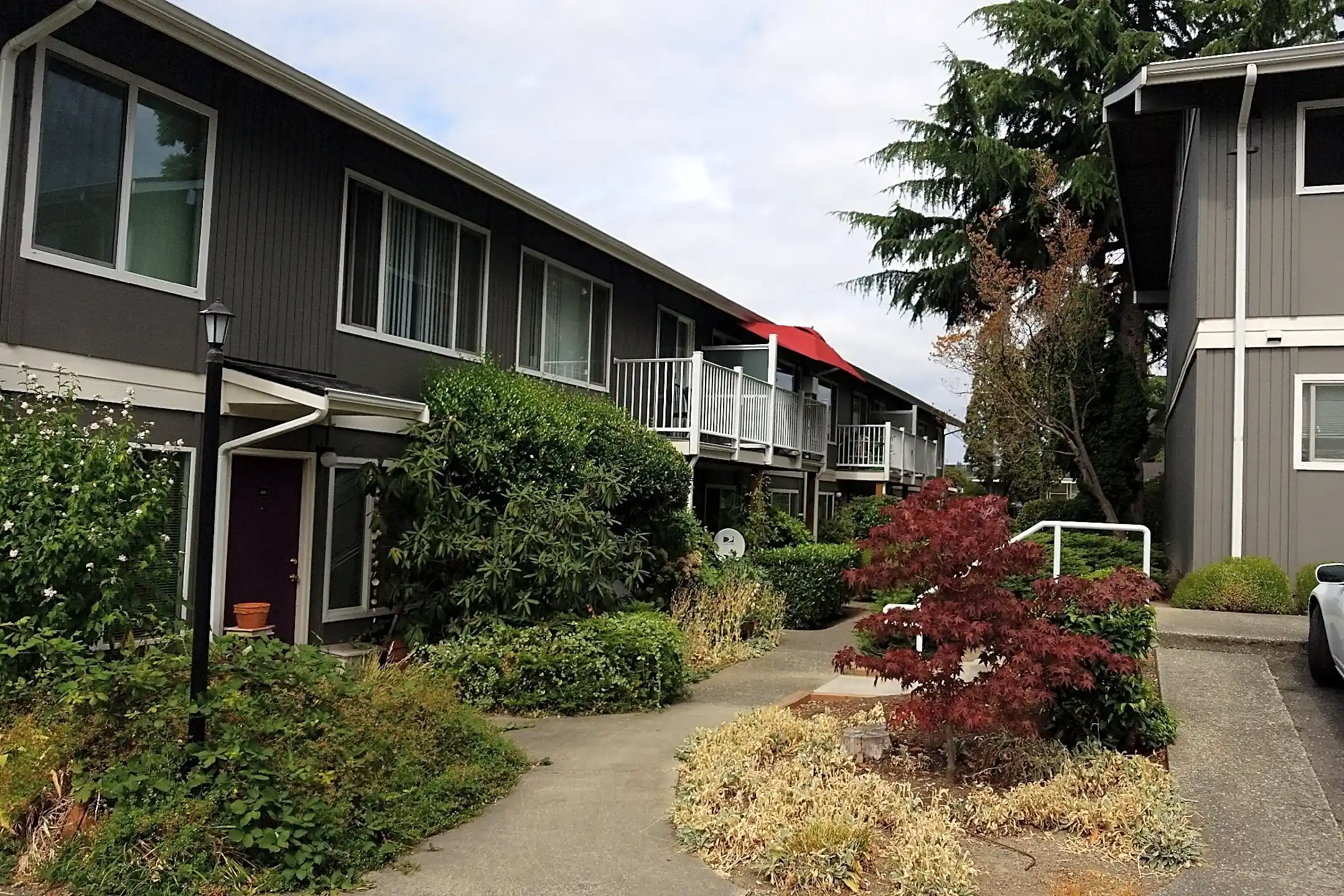 Plum Court Apartments Kirkland, WA 98033