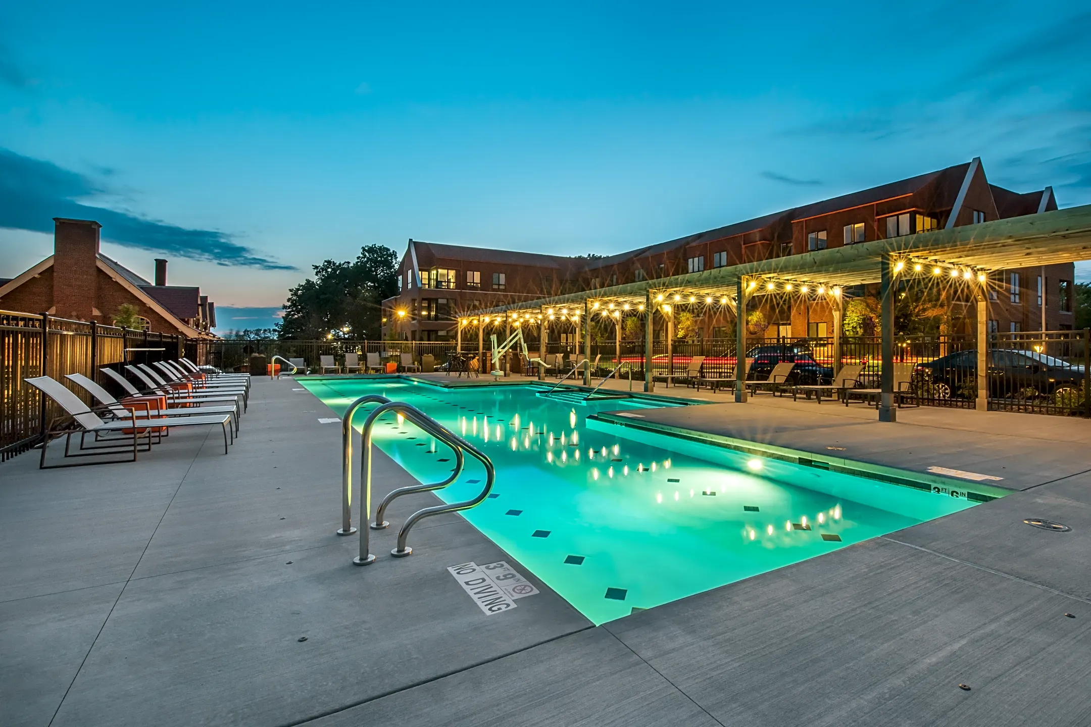 Echelon Apartments at Innovation Campus 9810 Echelon Ln Wauwatosa