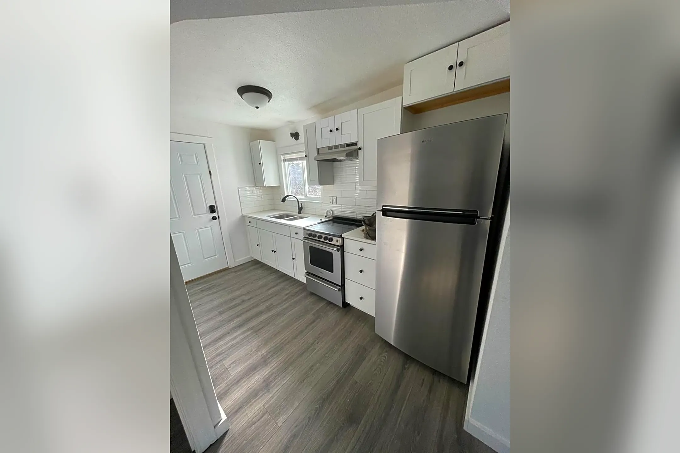 327 N 4th St 327 N 4th St unit 8 Mount Vernon, WA Apartments for