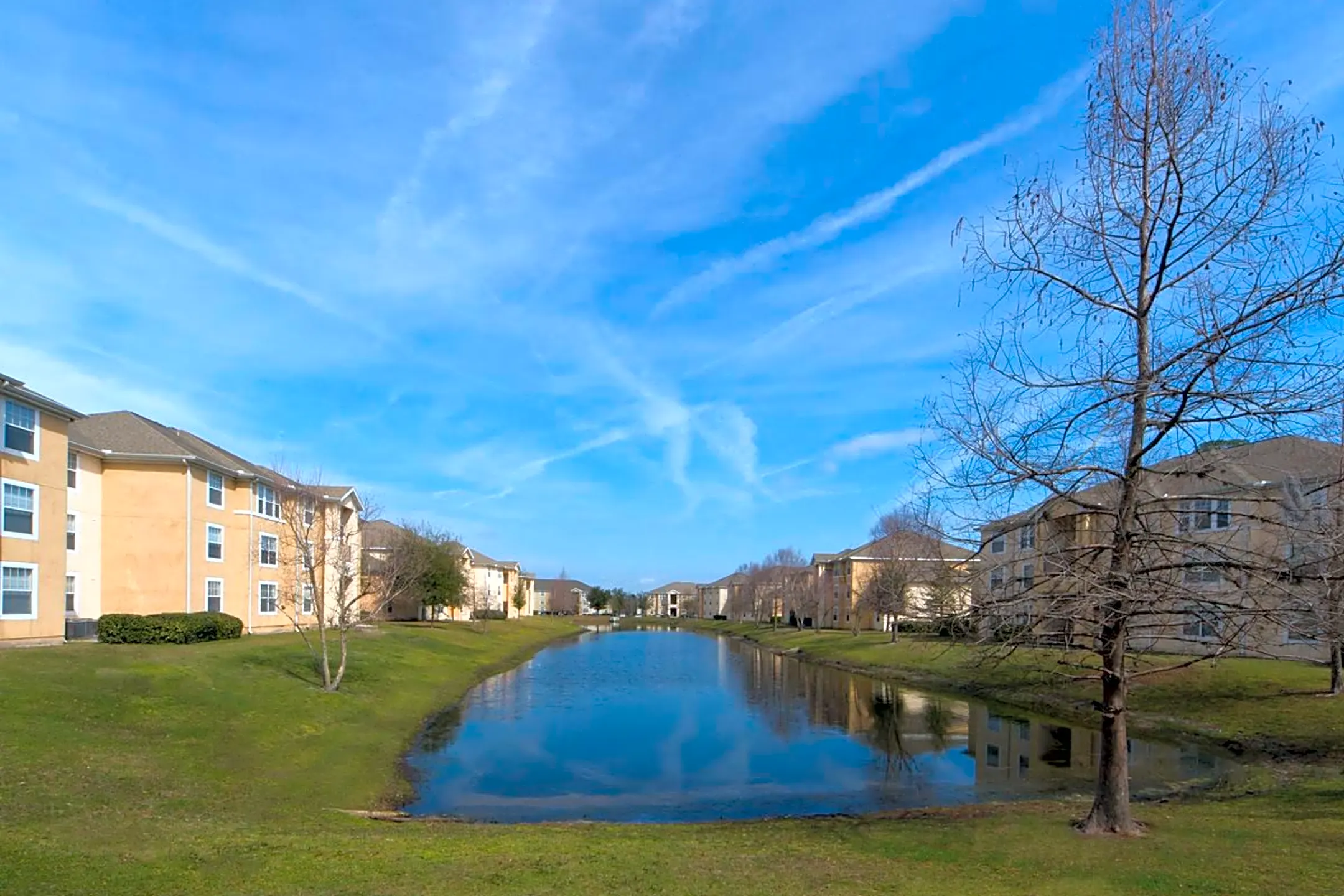 Gregory Cove 5601 Edenfield Rd Jacksonville, FL Apartments for Rent