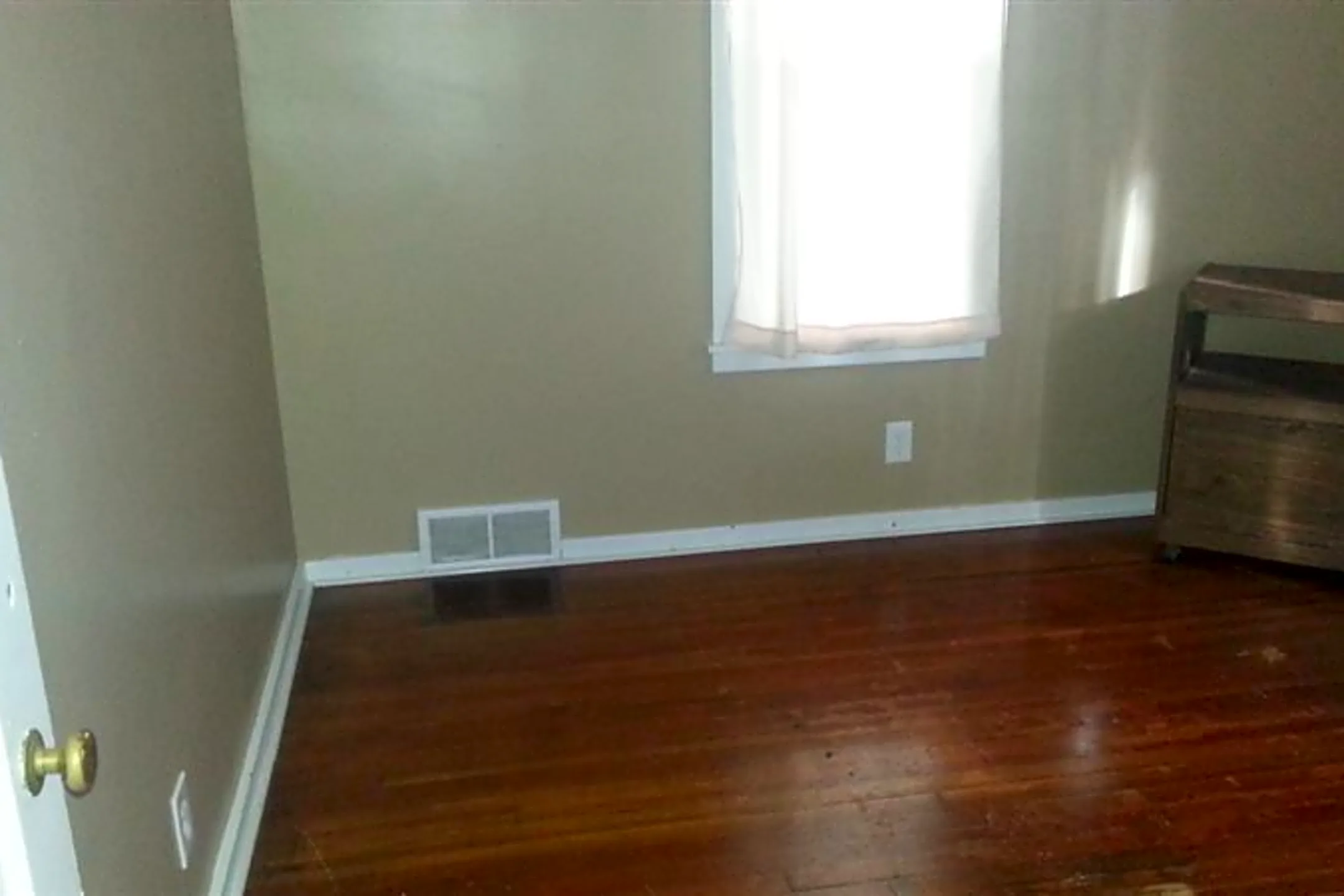 Bedroom - 316 Sheffield Ave - Flint, MI