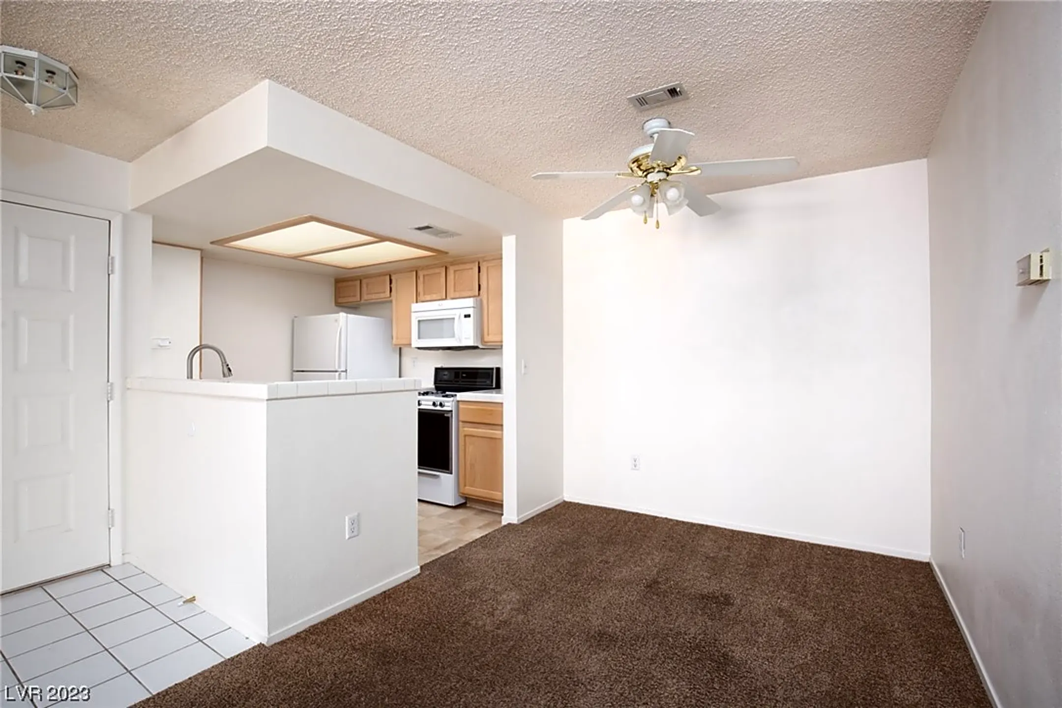 7100 W Pirates Cove Rd #2126 Condos - Las Vegas, NV 89145