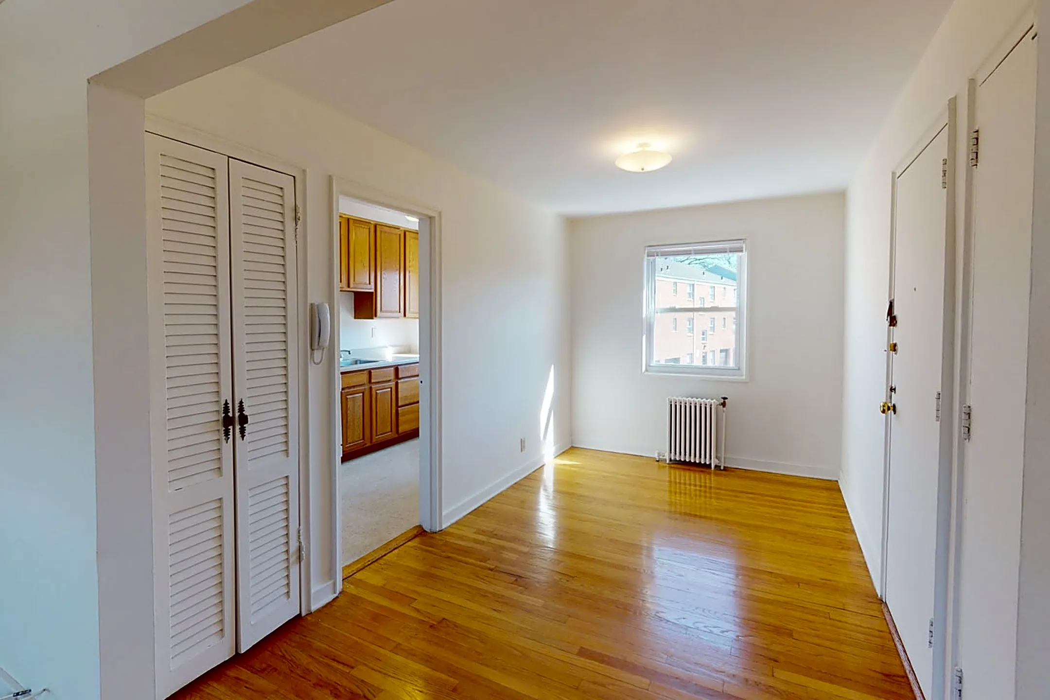 River Terrace Gardens River Edge, NJ 07661