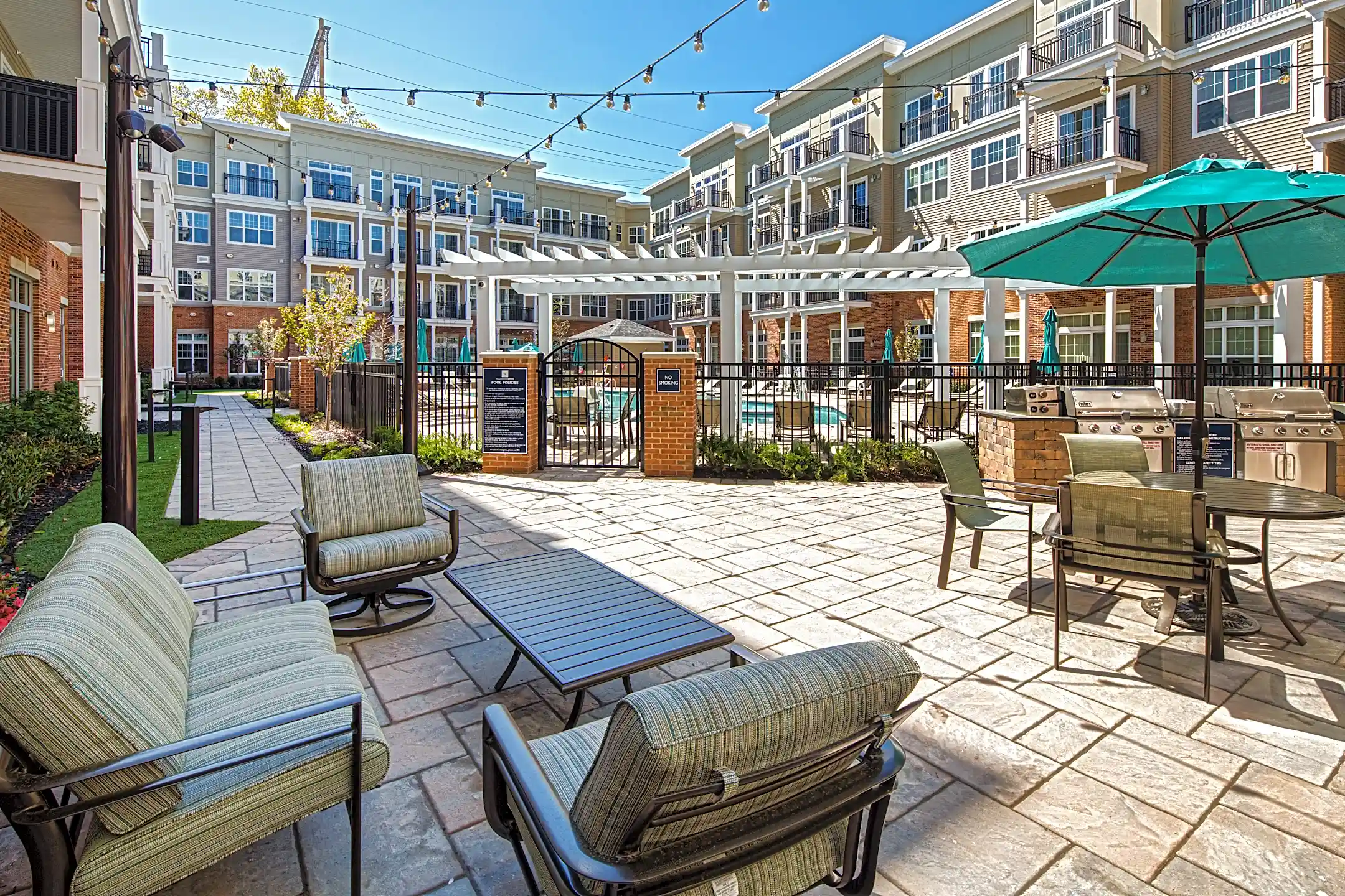 Woodmont Metro at Metuchen Station 99 New Street Metuchen, NJ