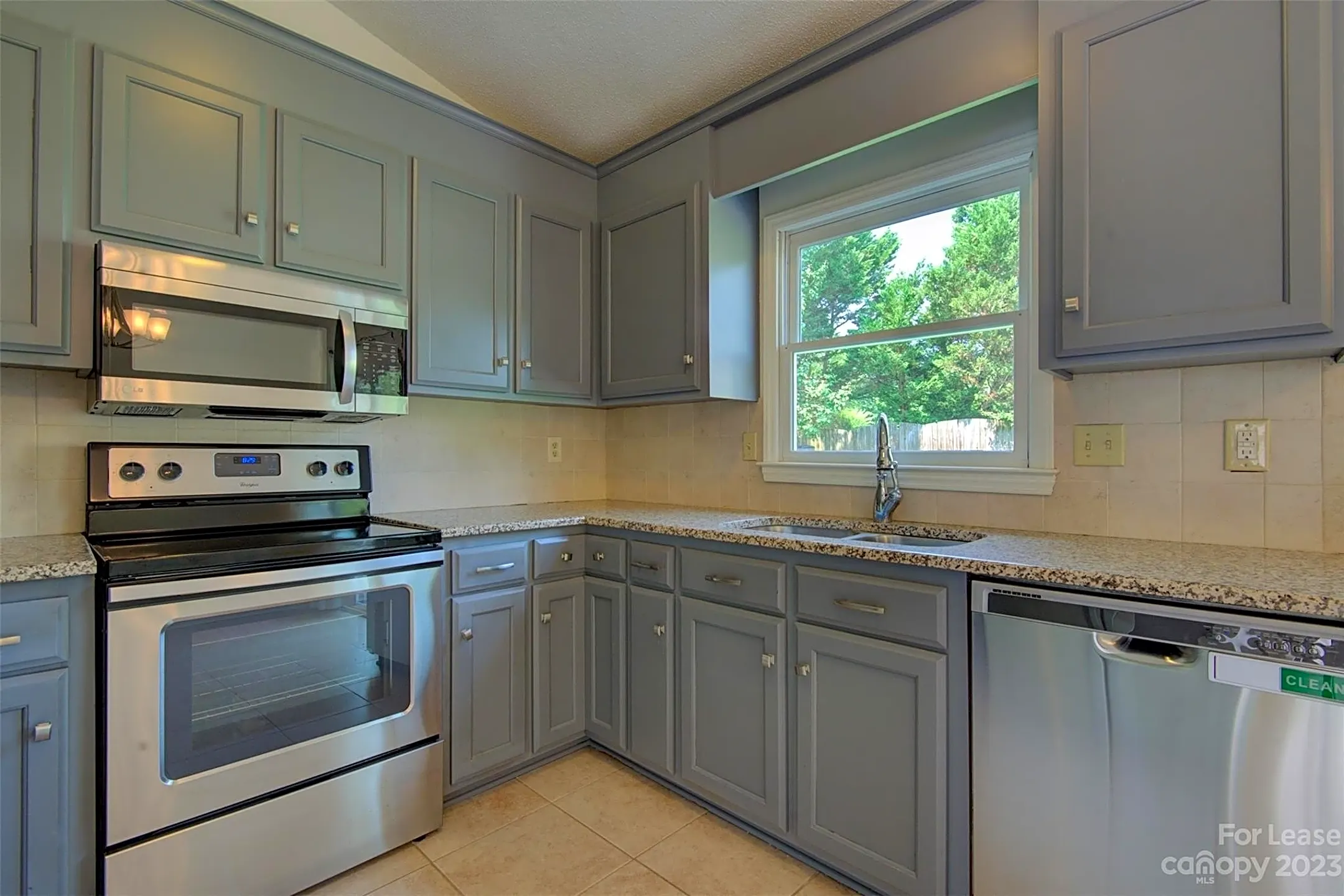 Kitchen - 5132 Rea Rd - Charlotte, NC