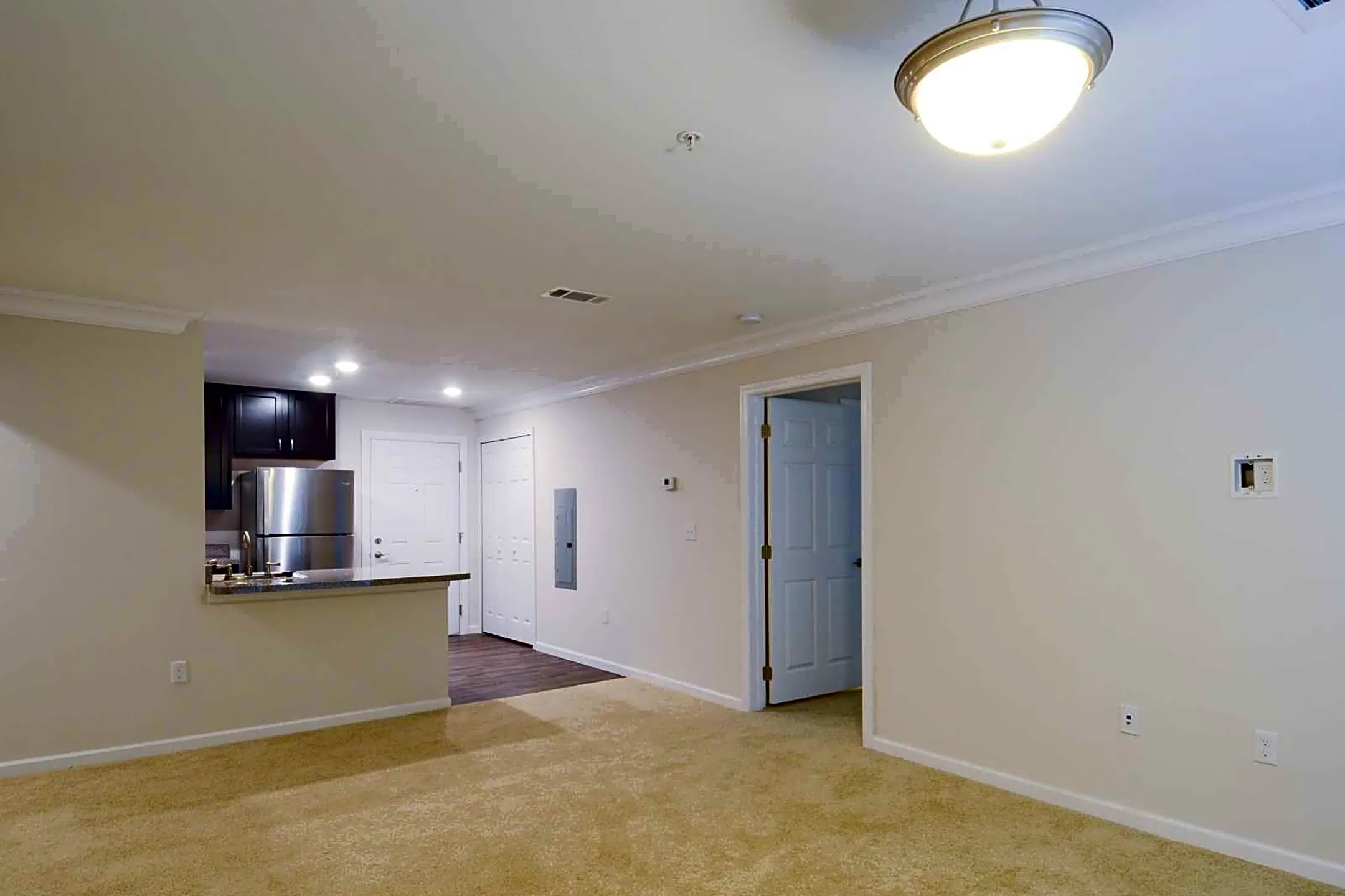 Dining Room - Highland Hills - Cumberland, RI