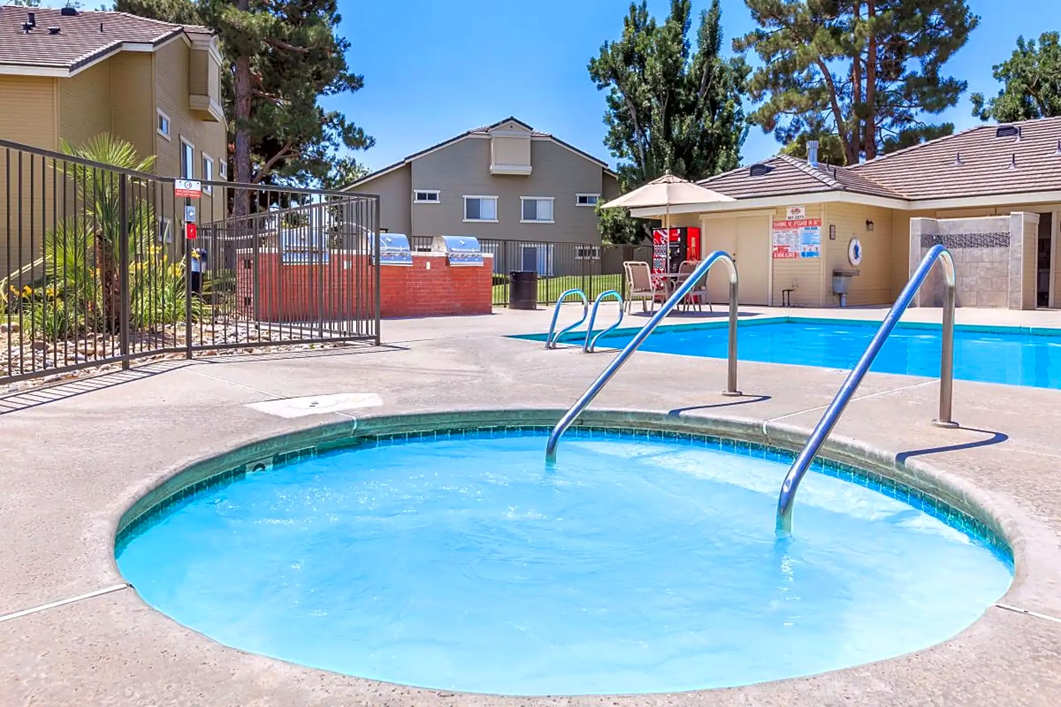 The Springs Apartment Homes Bakersfield, CA 93311