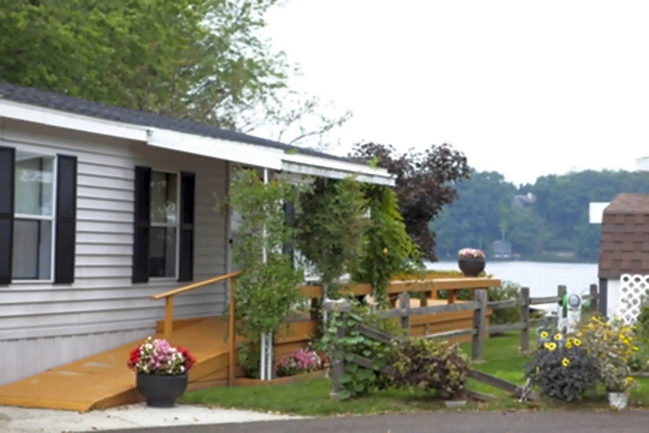 Tamarac Village 2875 N Lakeshore Dr Ludington, MI Apartments for Rent Rent.