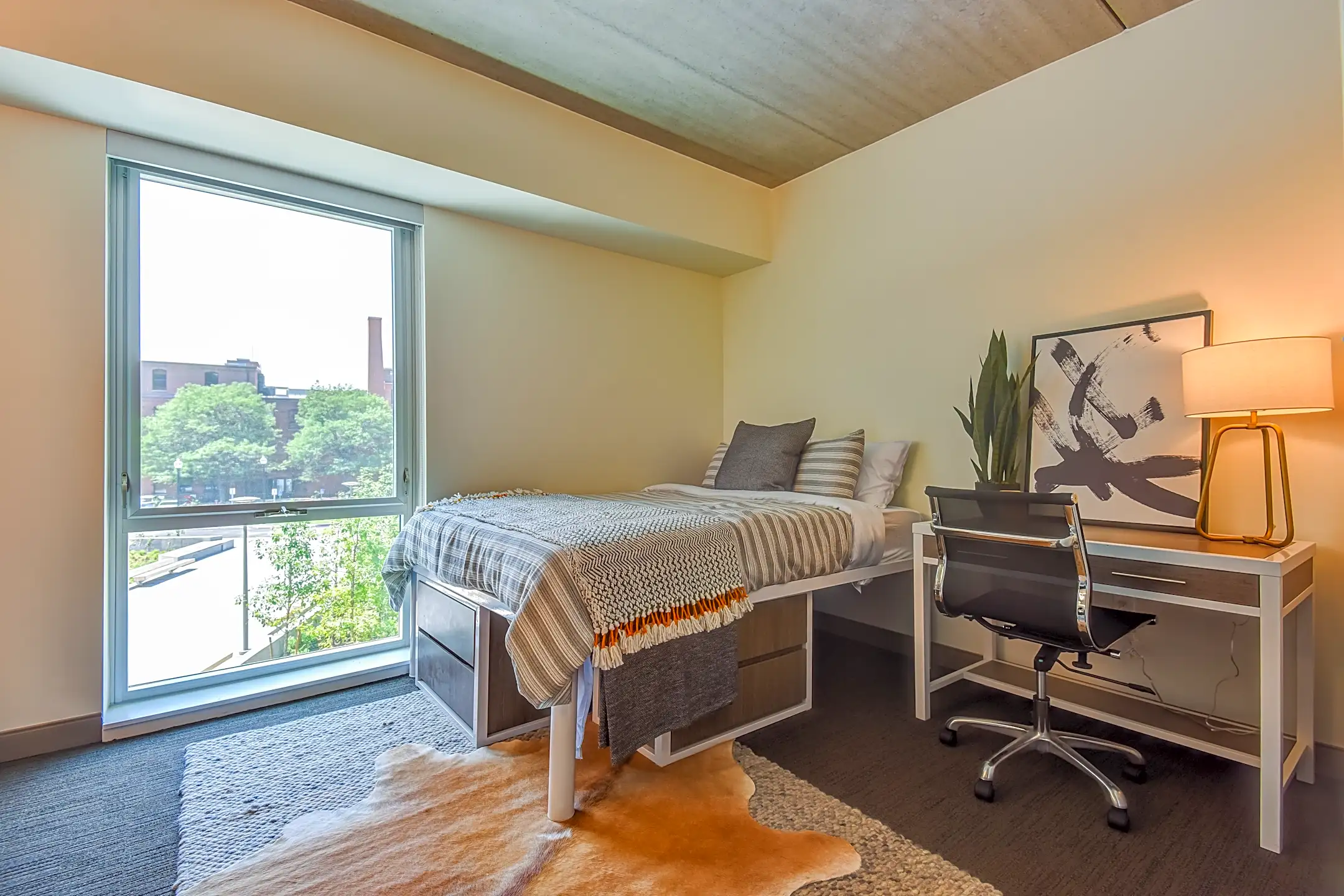 River House Luxury Apartments Providence, RI 02903