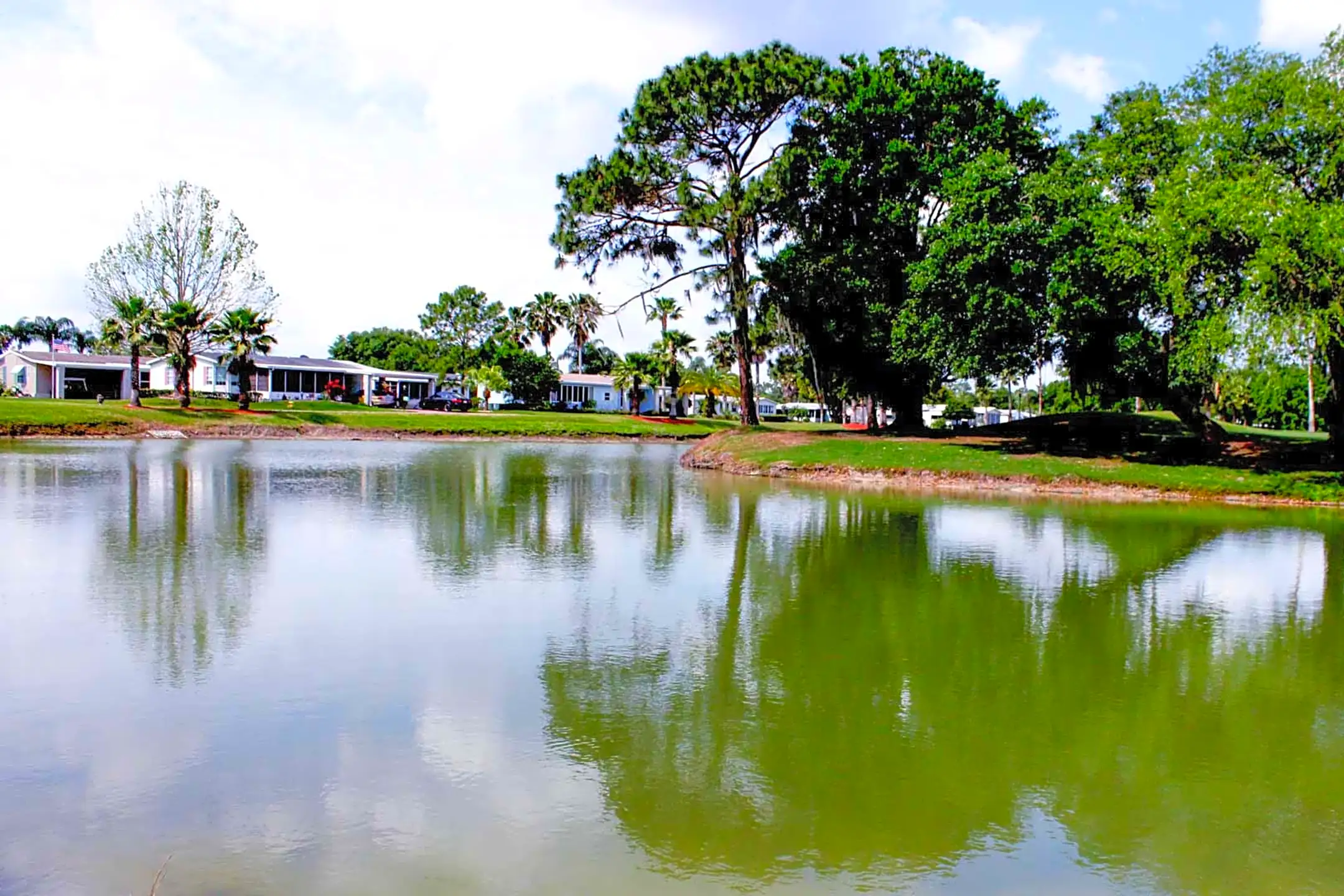 The Hamptons Golf & Country Club 1094 U.S. 92 West Auburndale, FL Apartments for Rent Rent.