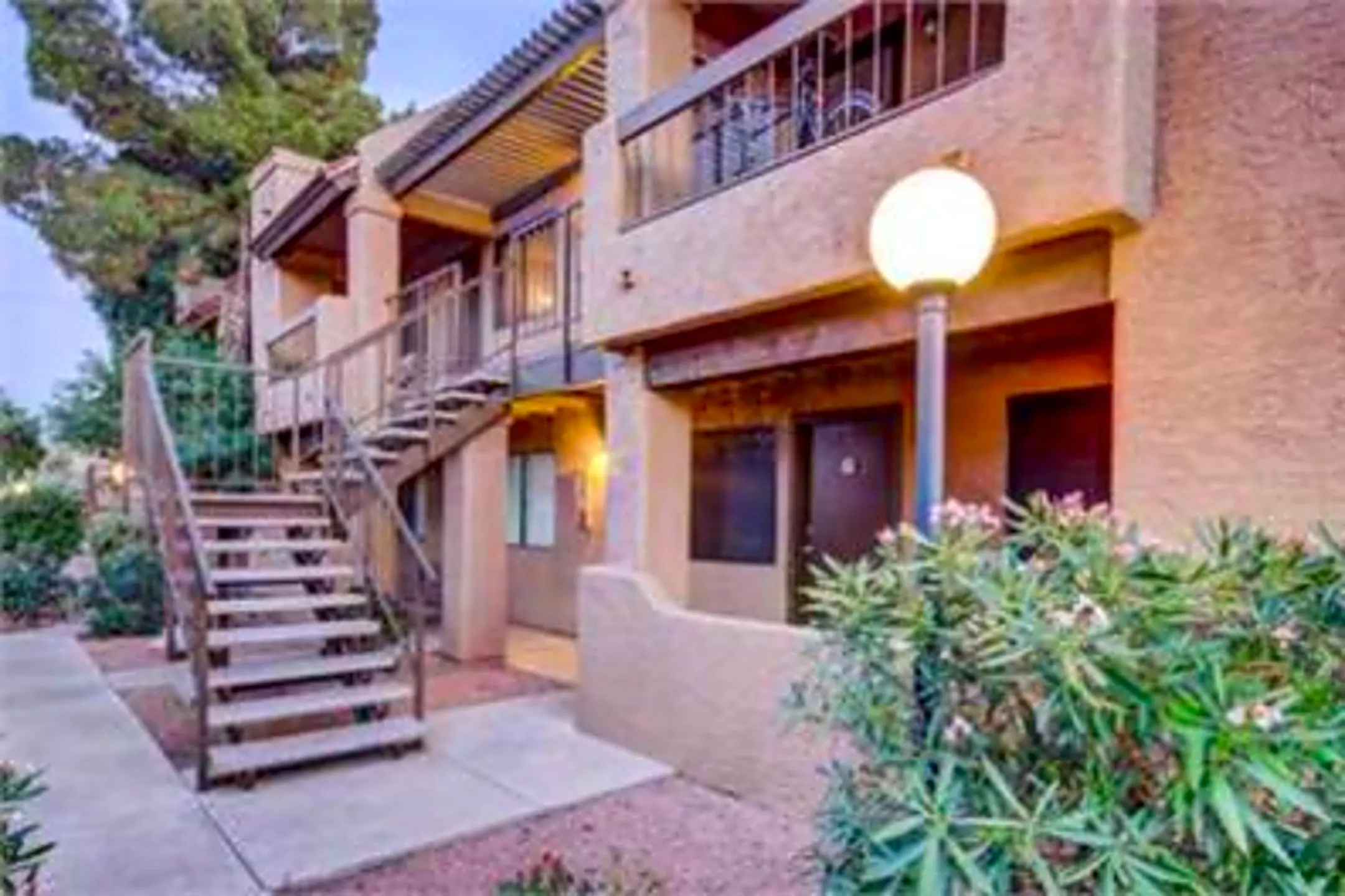 Catalina Apartments 3001 North 36th Street Phoenix, AZ Apartments