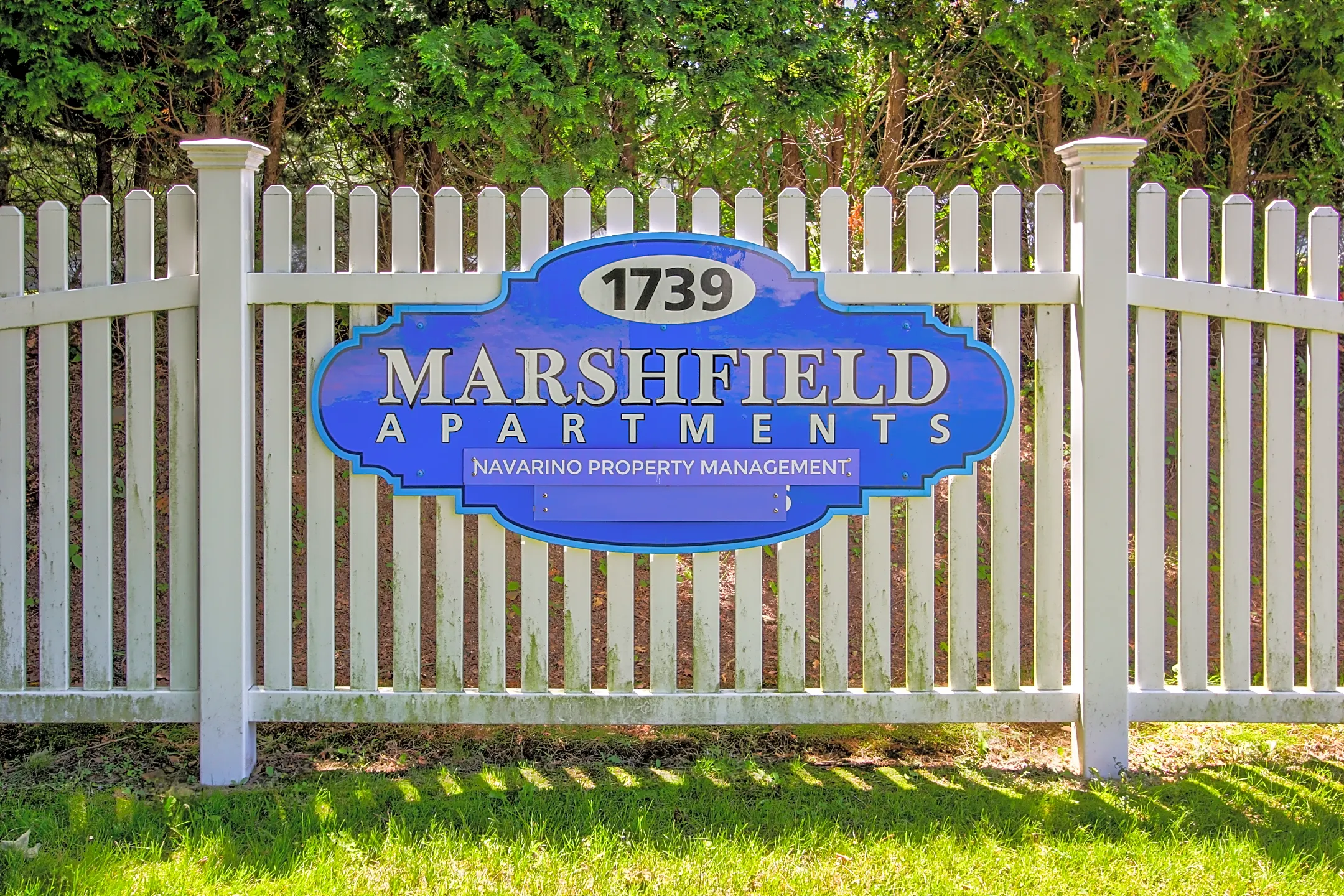 Community Signage - Marshfield Apartments - North Branford, CT