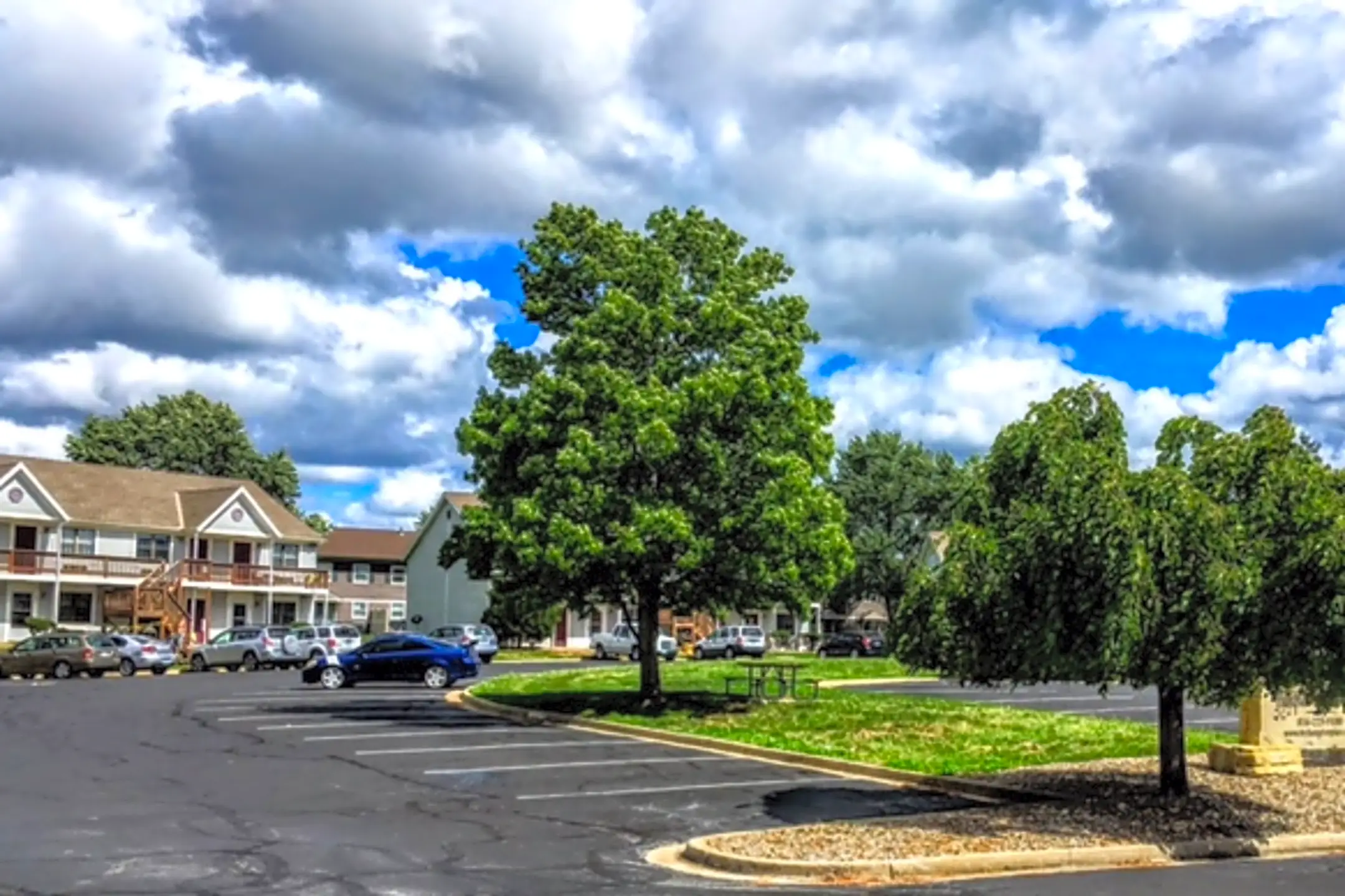hampton-place-apartments-915-sw-hampton-ct-blue-springs-mo-for