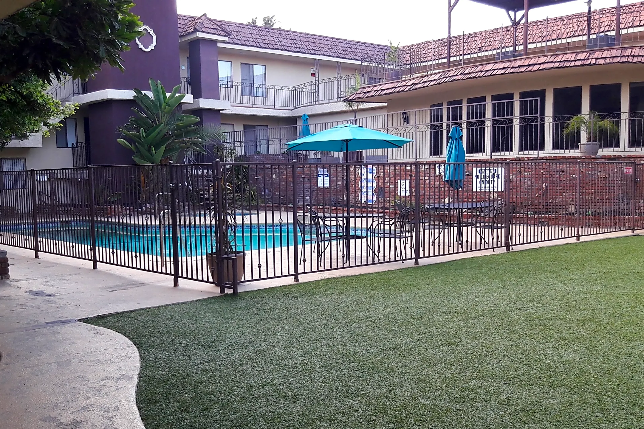 Club Pacifica 3601 W Rosecrans Ave Hawthorne, CA Apartments for