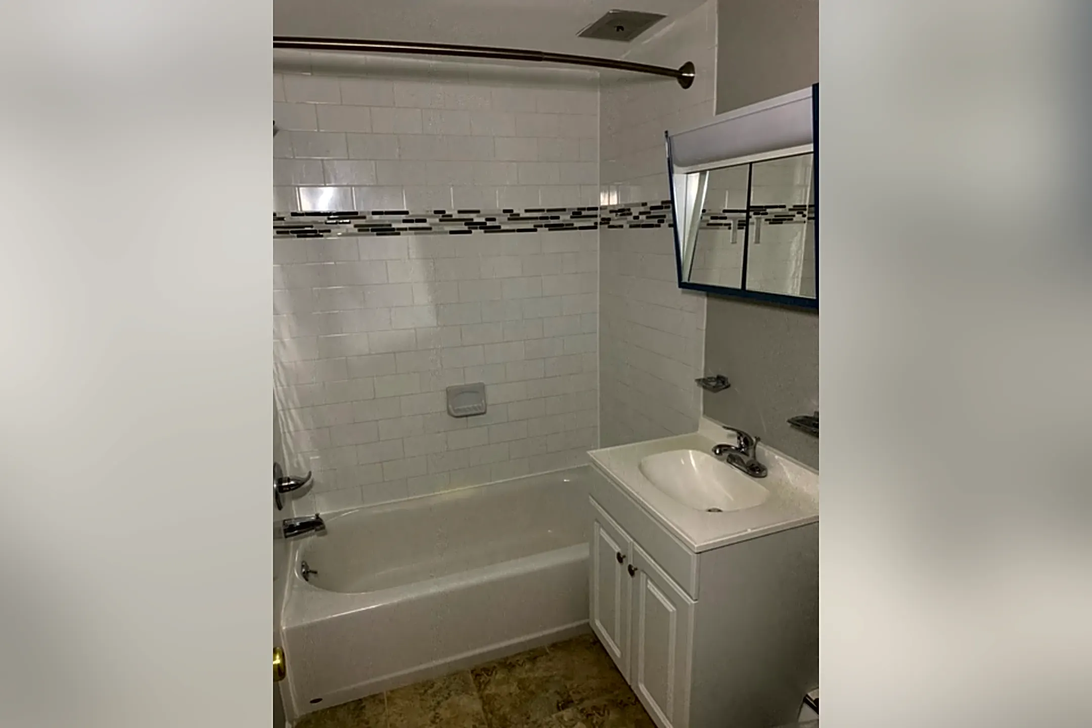 Longwood Manor Apartments Philadelphia, PA 19152