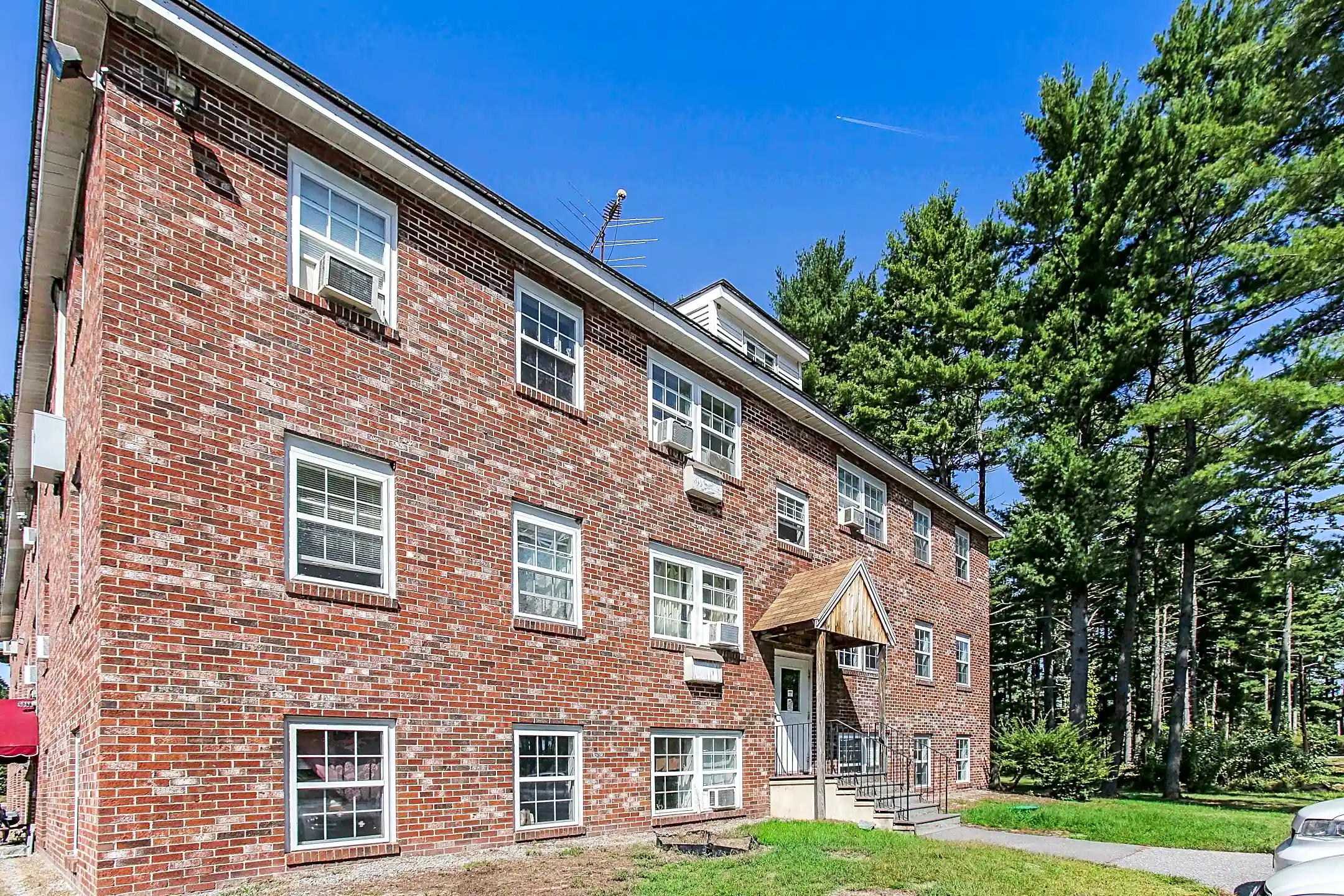 Pine Ridge Estates 52 Fitchburg Rd Townsend, MA Apartments for Rent