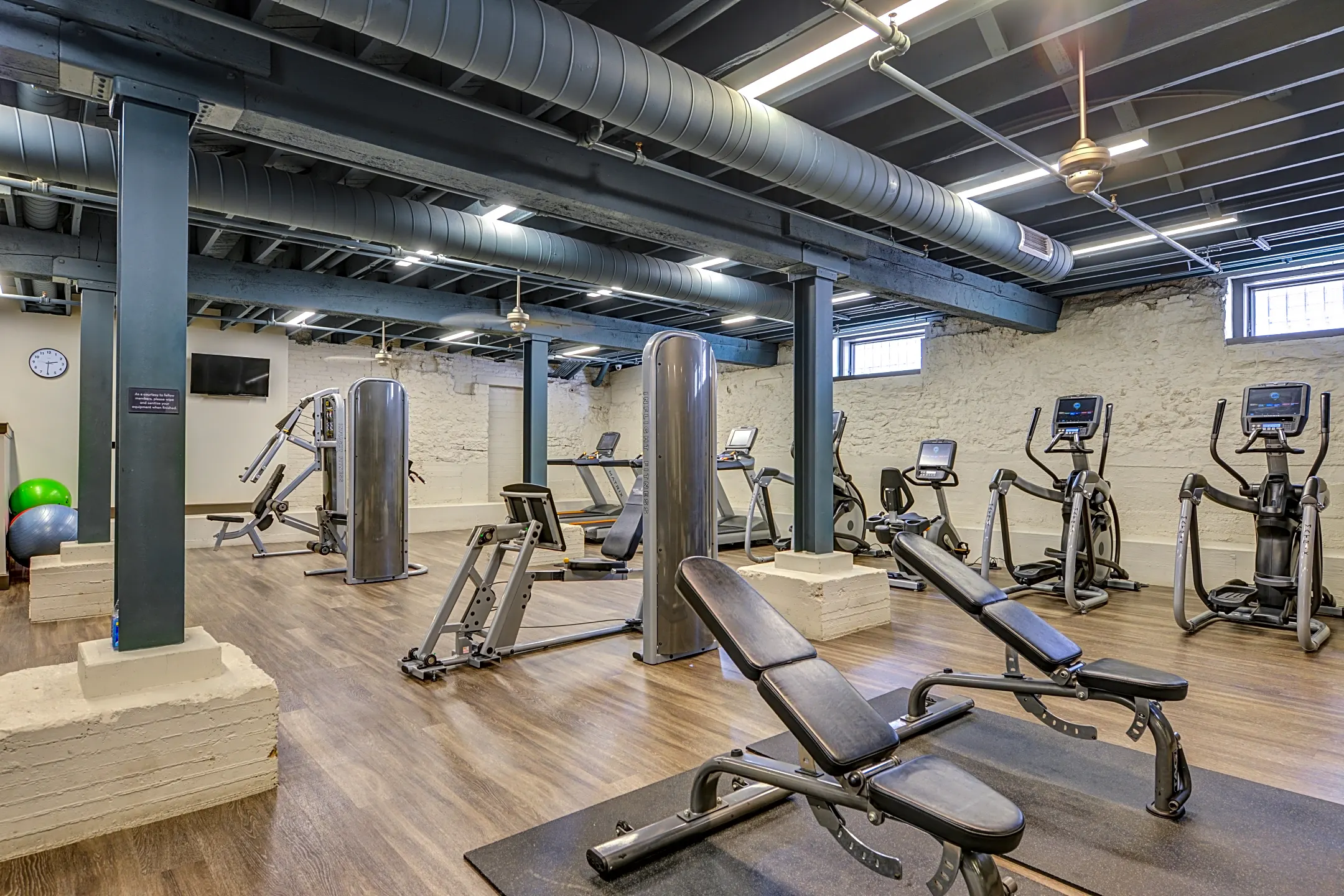 Fitness Weight Room - The Neilston - Columbus, OH