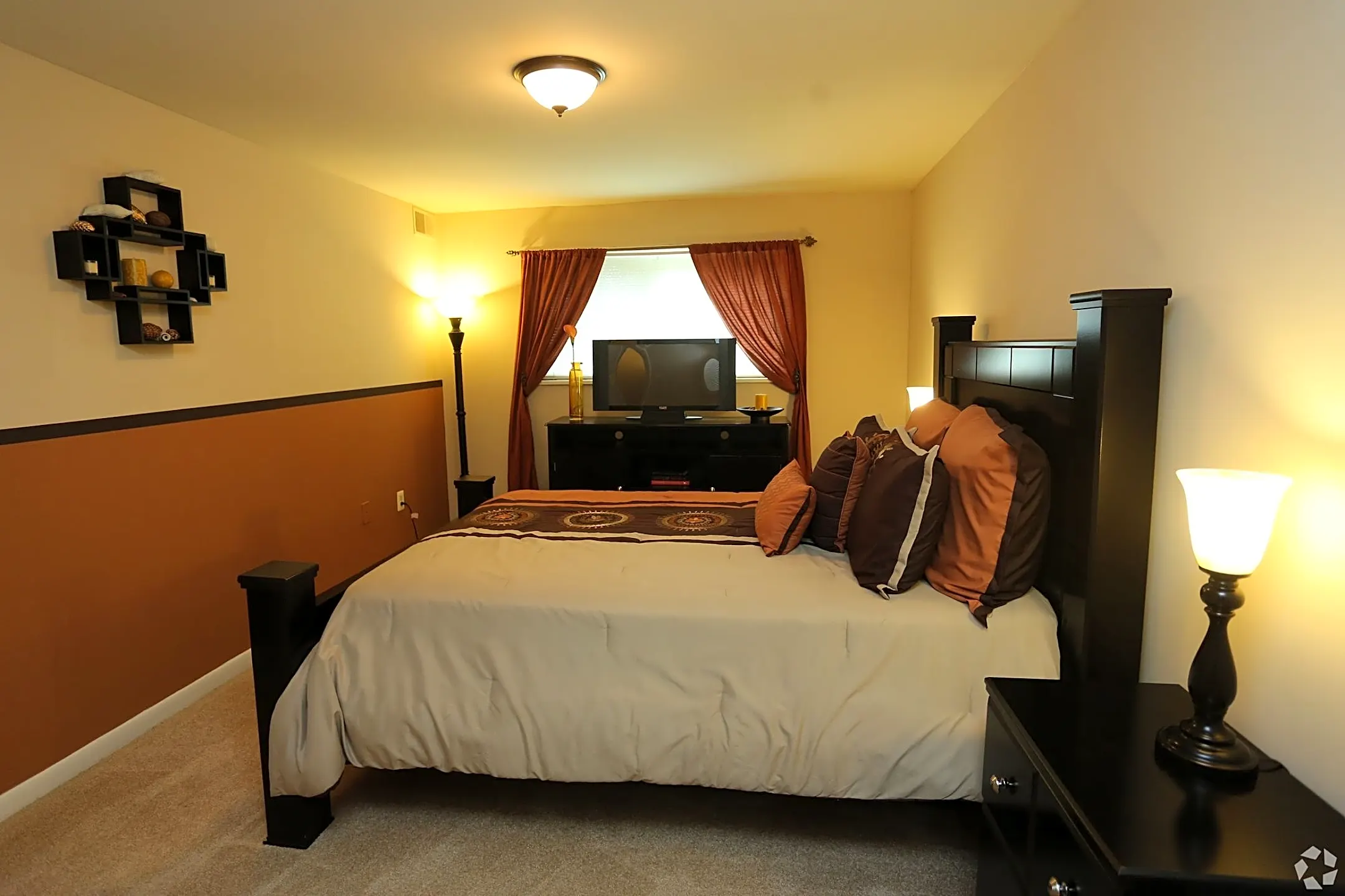 Fox Hills North 1108 Kennebec St Oxon Hill, MD Apartments for Rent