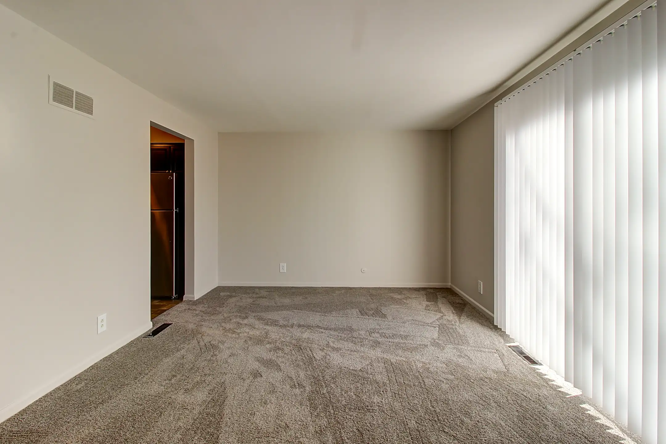 Olde English Manor 427 N Main St Canandaigua, NY Apartments for