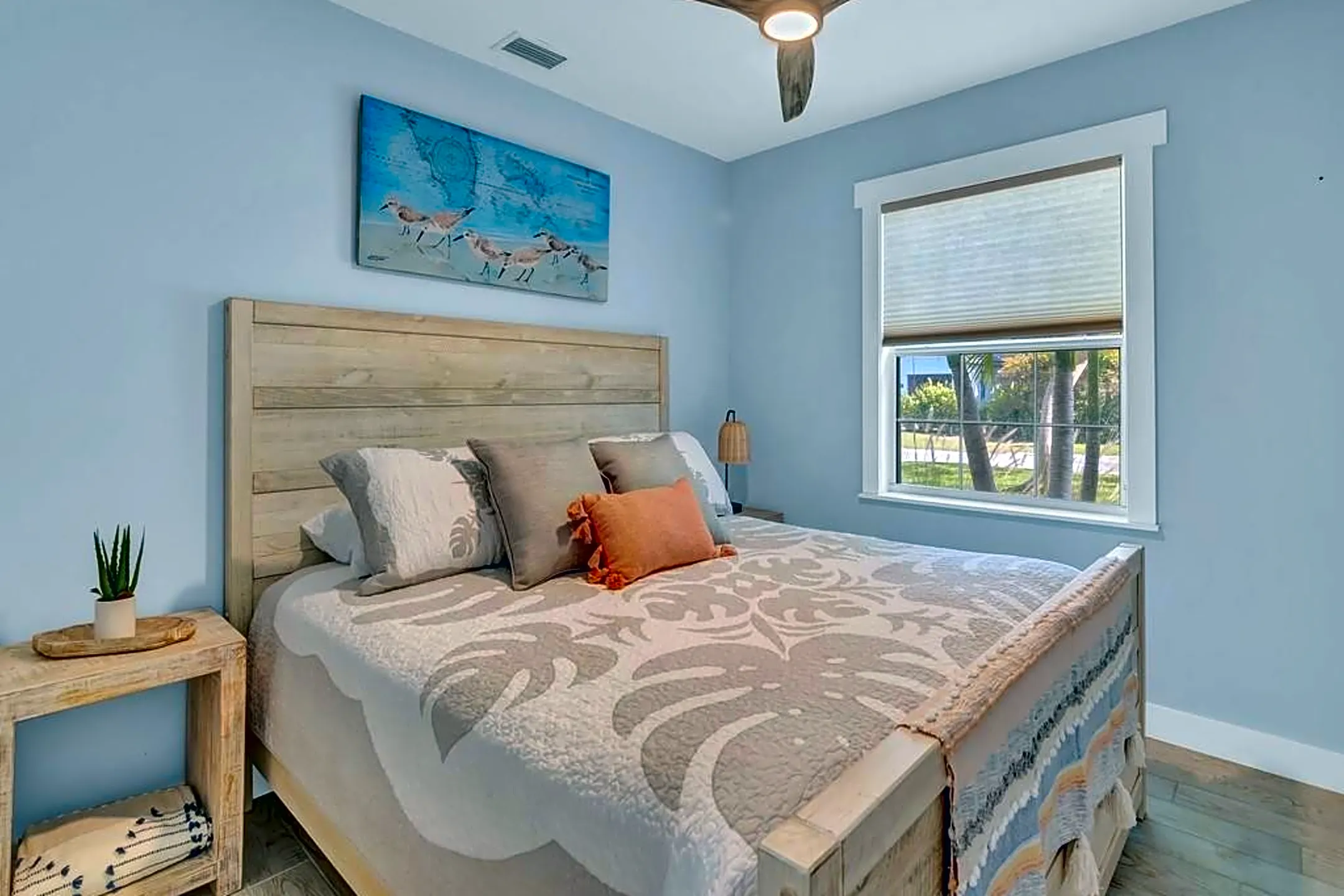 Bedroom - 715 Indian Lilac Rd - Vero Beach, FL