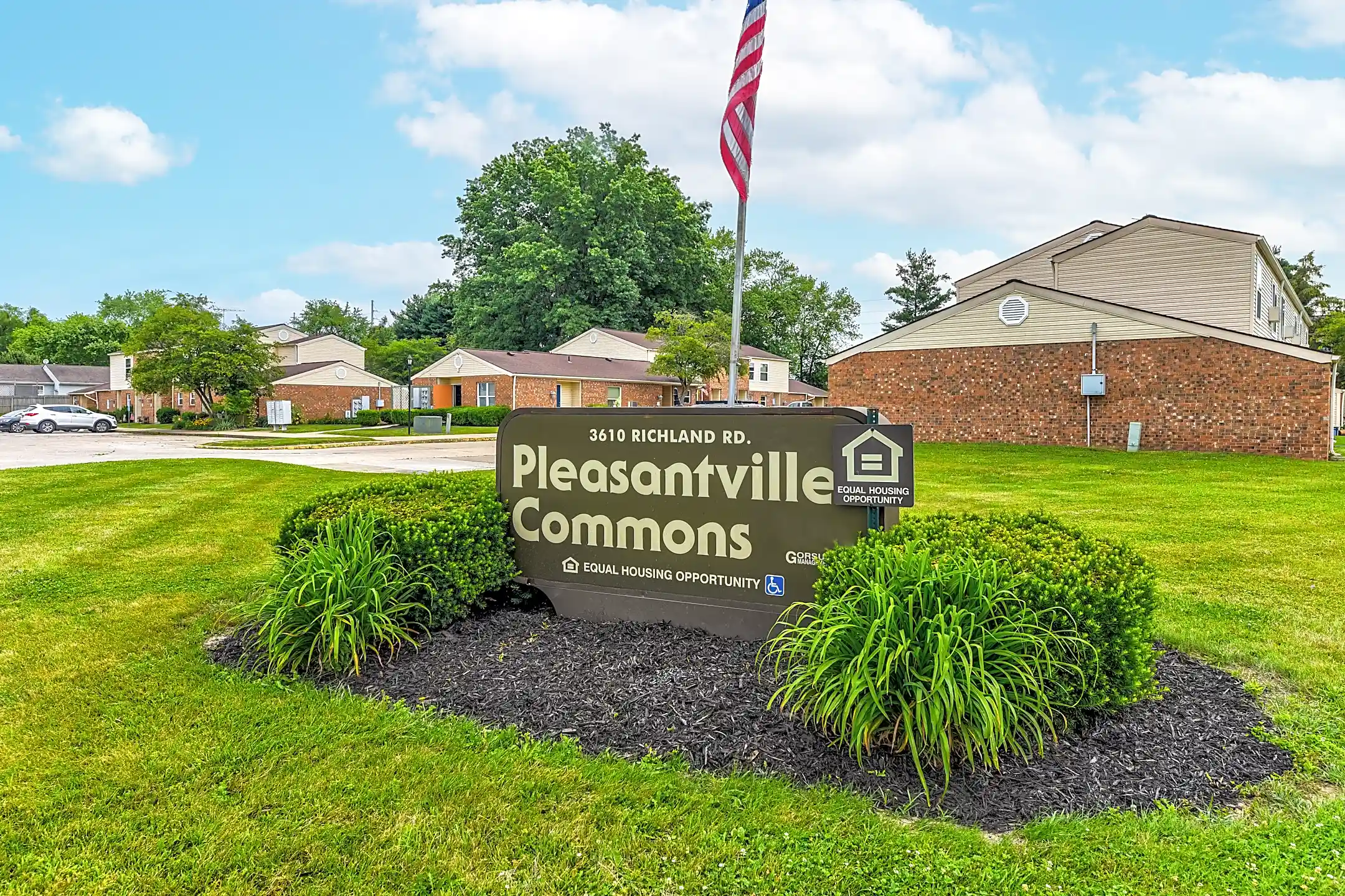 Pleasantville Commons Apartments 3610 Richland Rd NE Pleasantville, OH Apartments for Rent