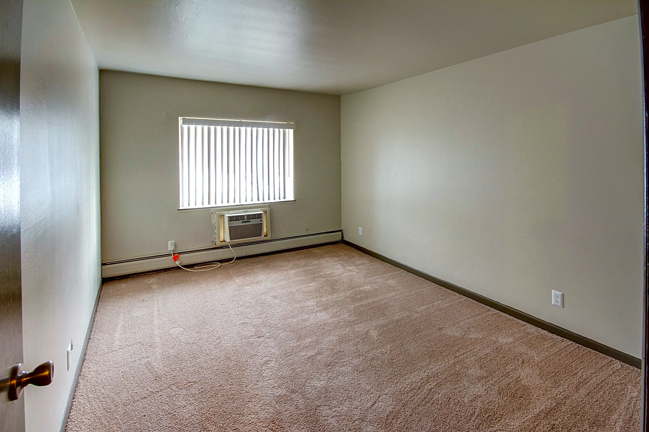 Living Room - District on Oakwood - Muncie, IN