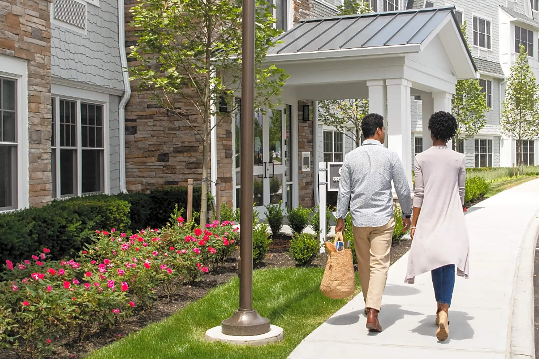 Greybarn Amityville 805 Broadway Amityville, NY Apartments for Rent