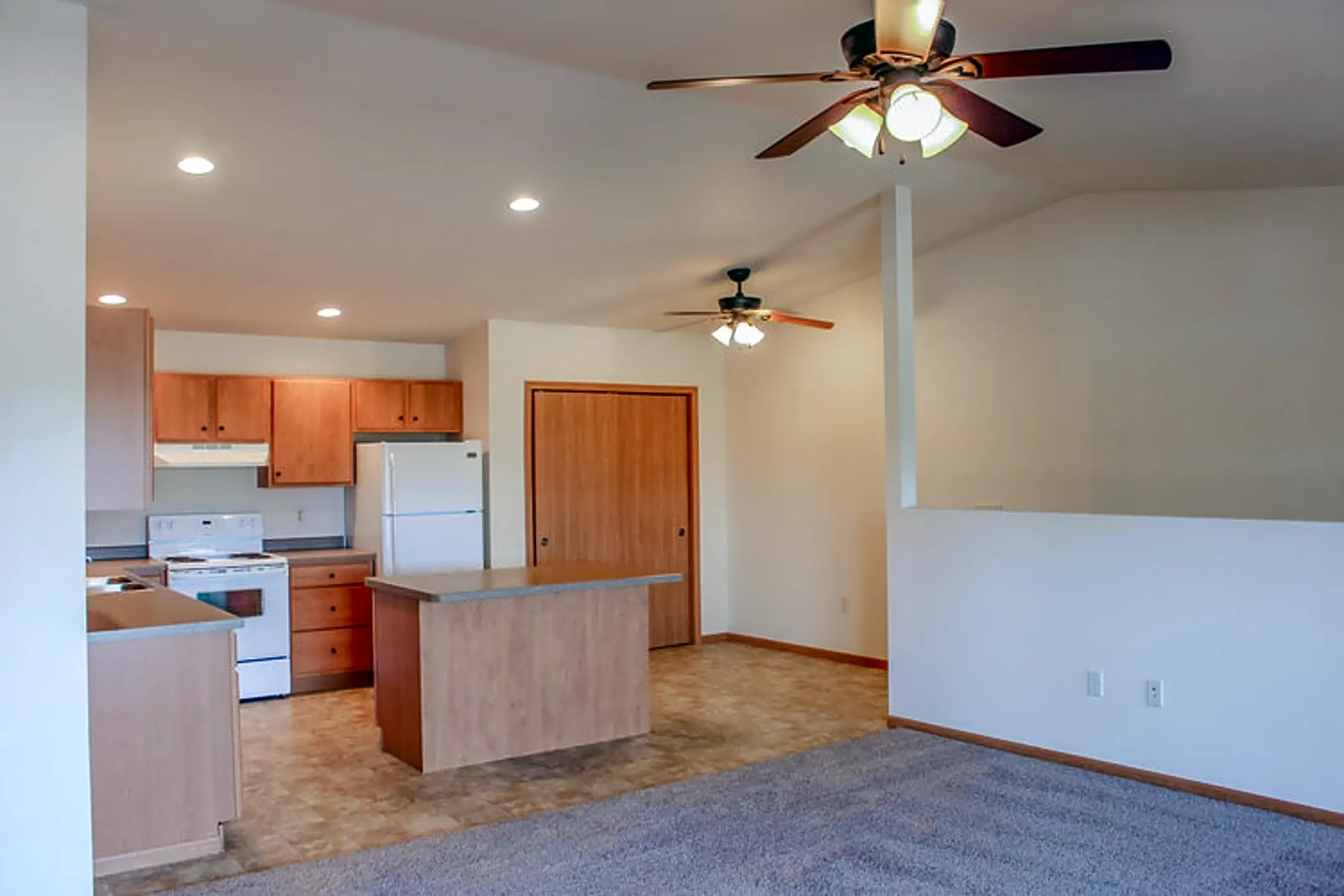 Willow Estates 3500 Willow Dr Plover, WI Apartments for Rent Rent.