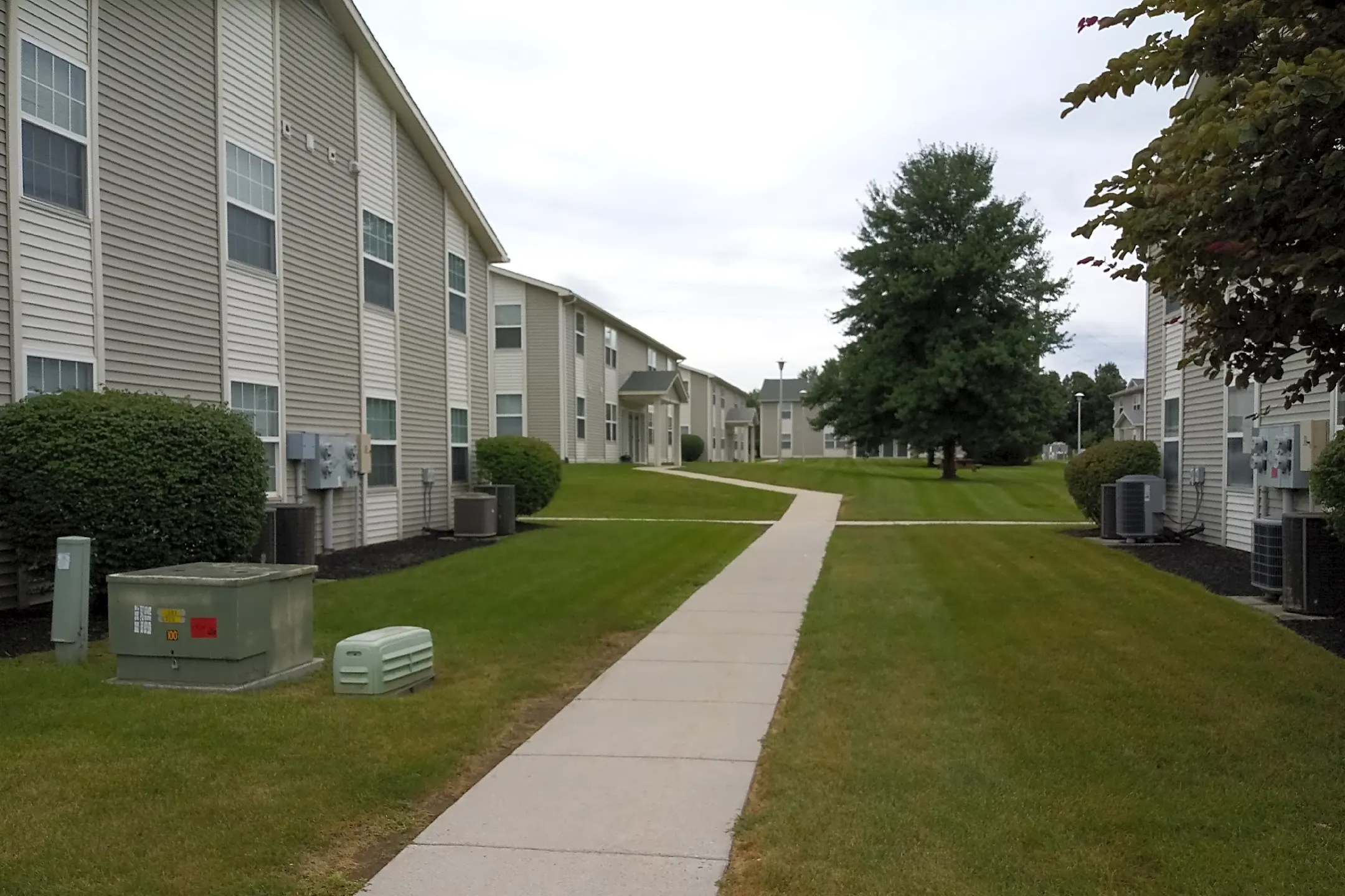 Paxton Center Apartments 3601 Vartan Way Harrisburg, PA Apartments