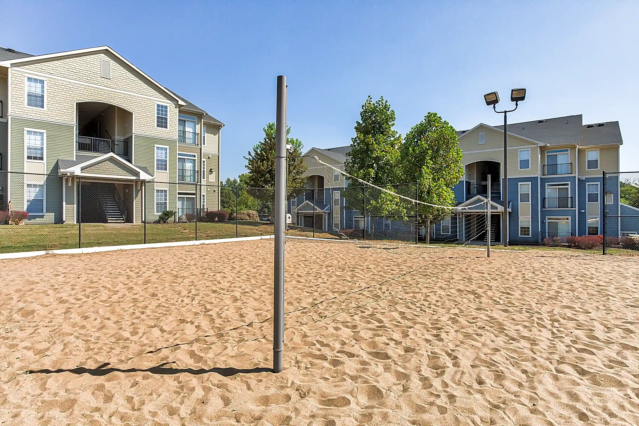 Independence Place Apartments - Clarksville, TN