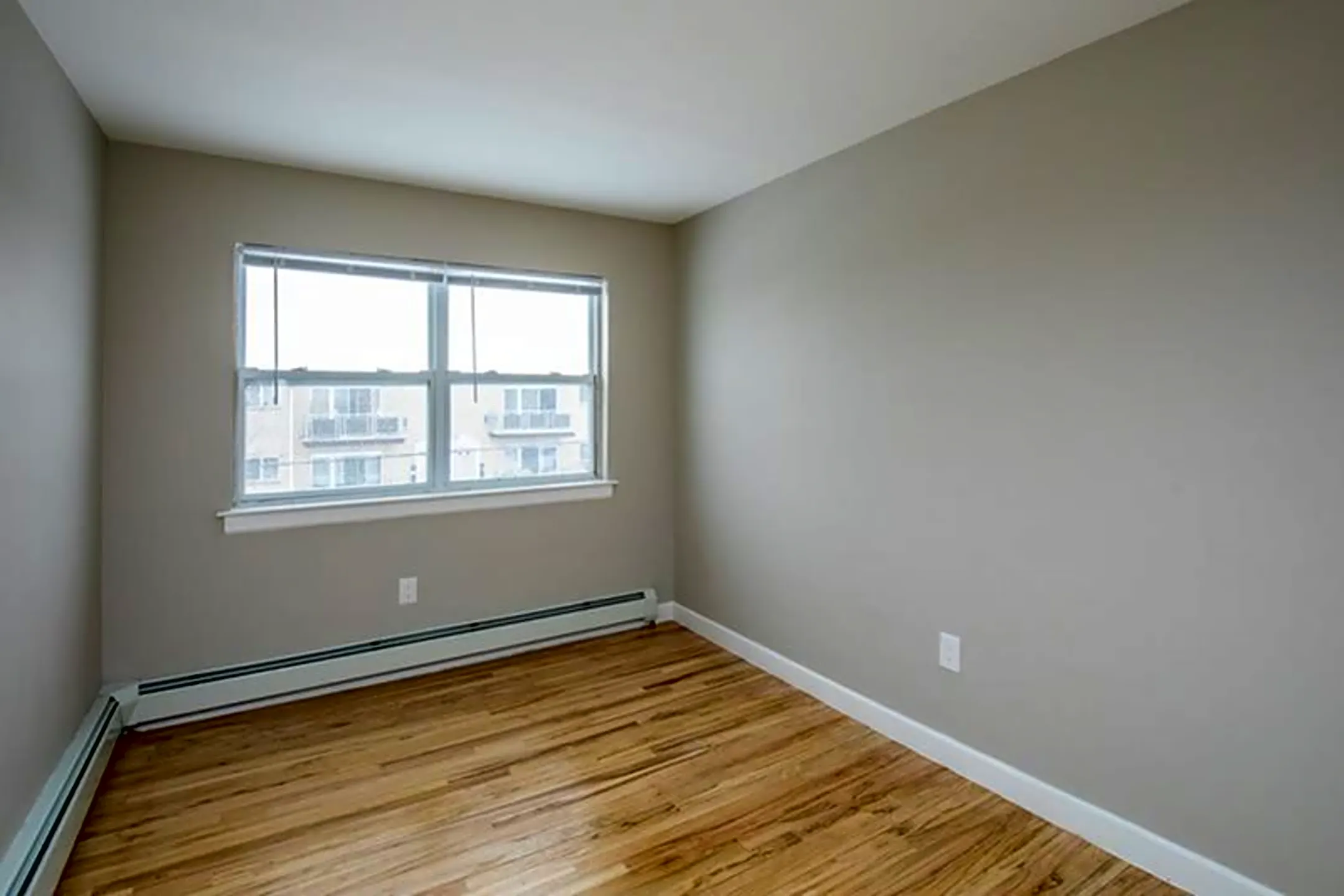 Parkwood Village Apartments 1 Parkwood Dr South Amboy, NJ