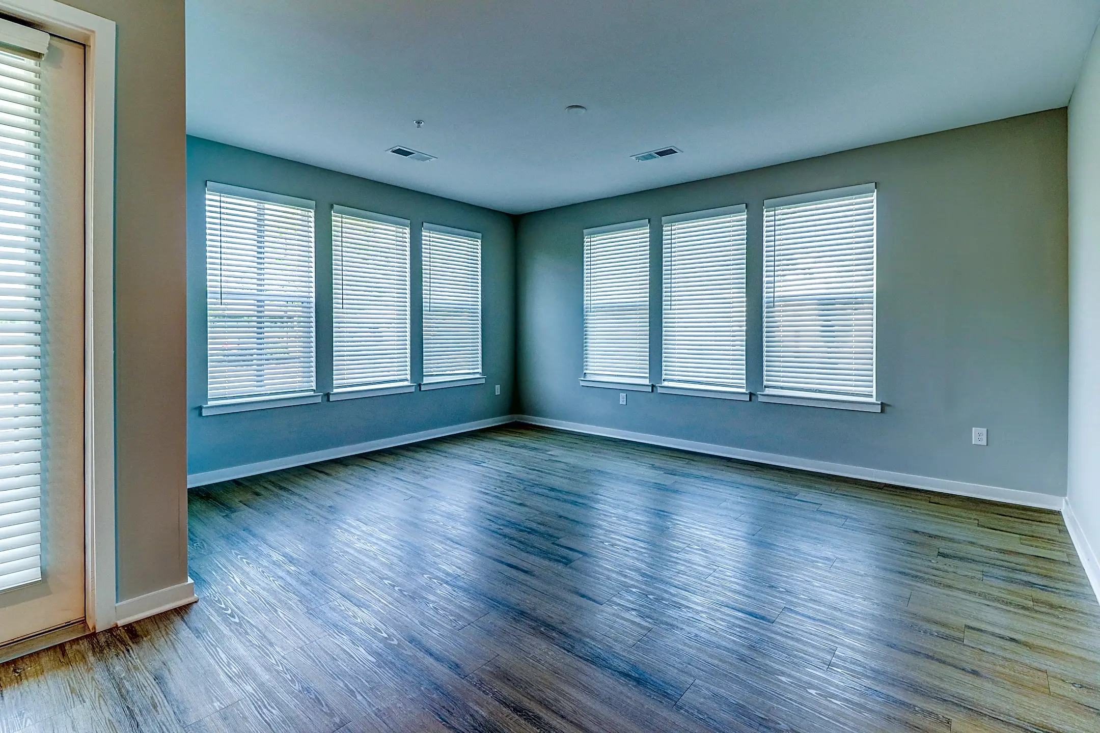 Mosby at Bridge Street 320 Voyager Way NW Huntsville, AL Apartments