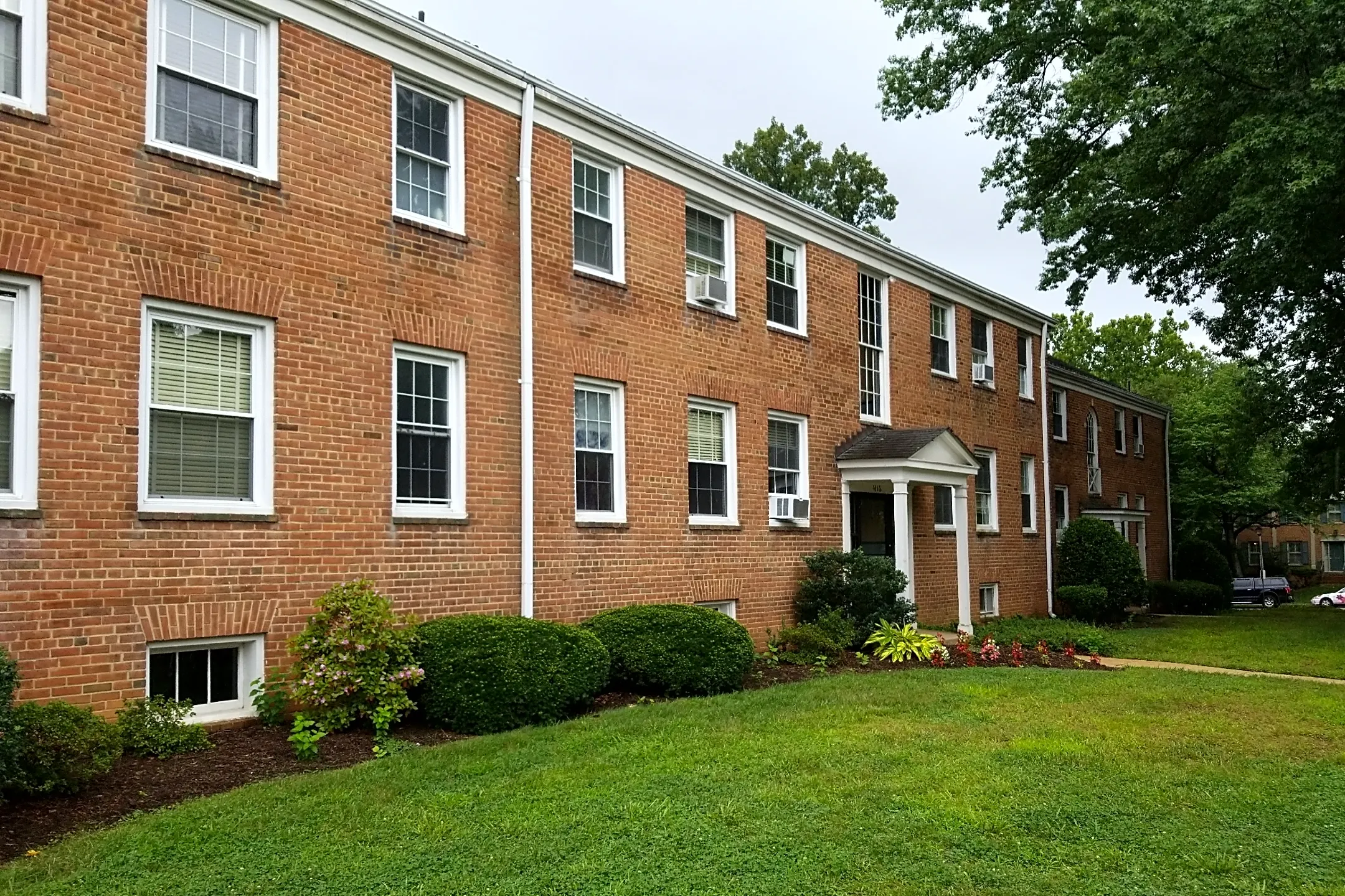 Glenayr Apartments