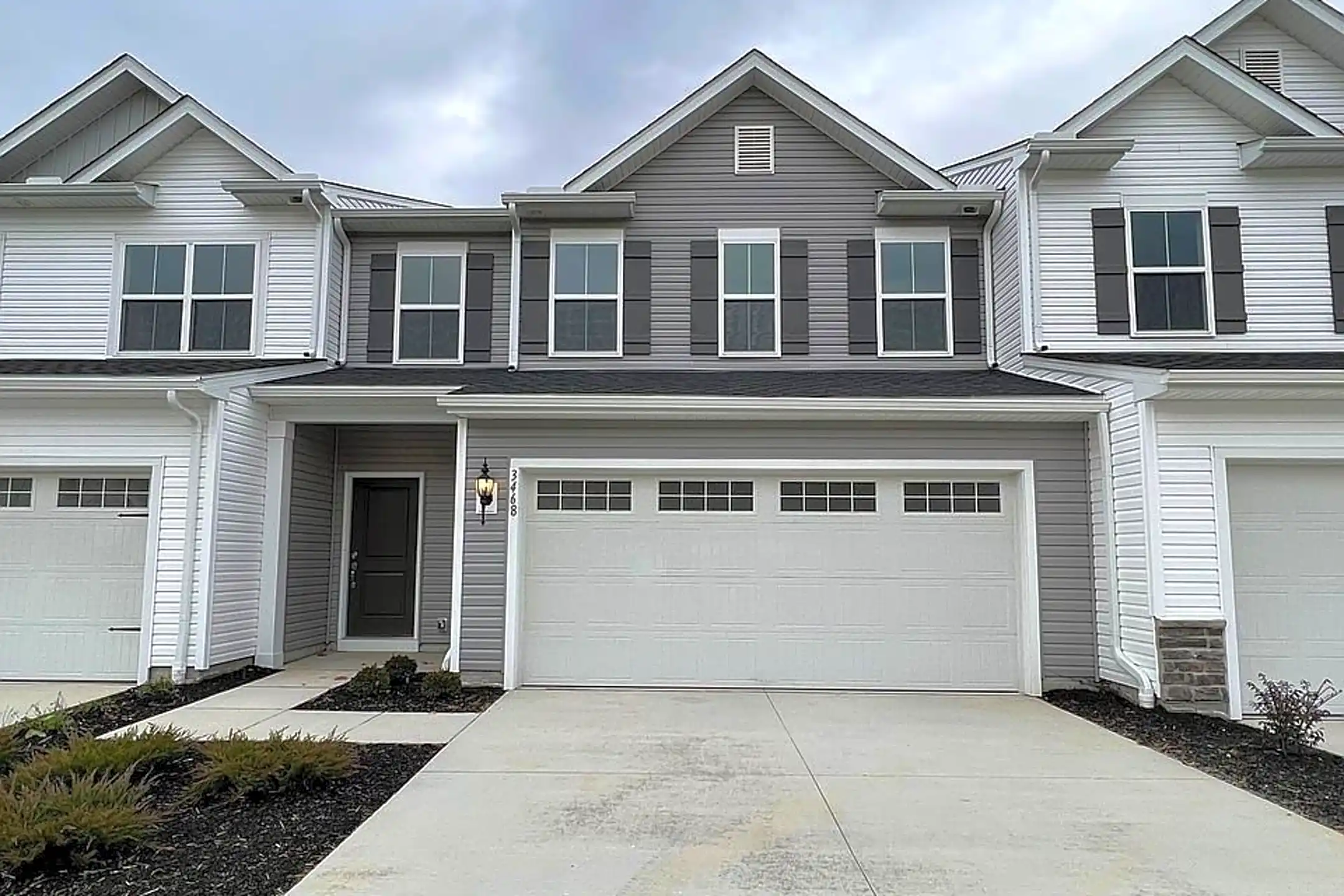 3468 Magnolia Ln Condos Uniontown, OH 44685