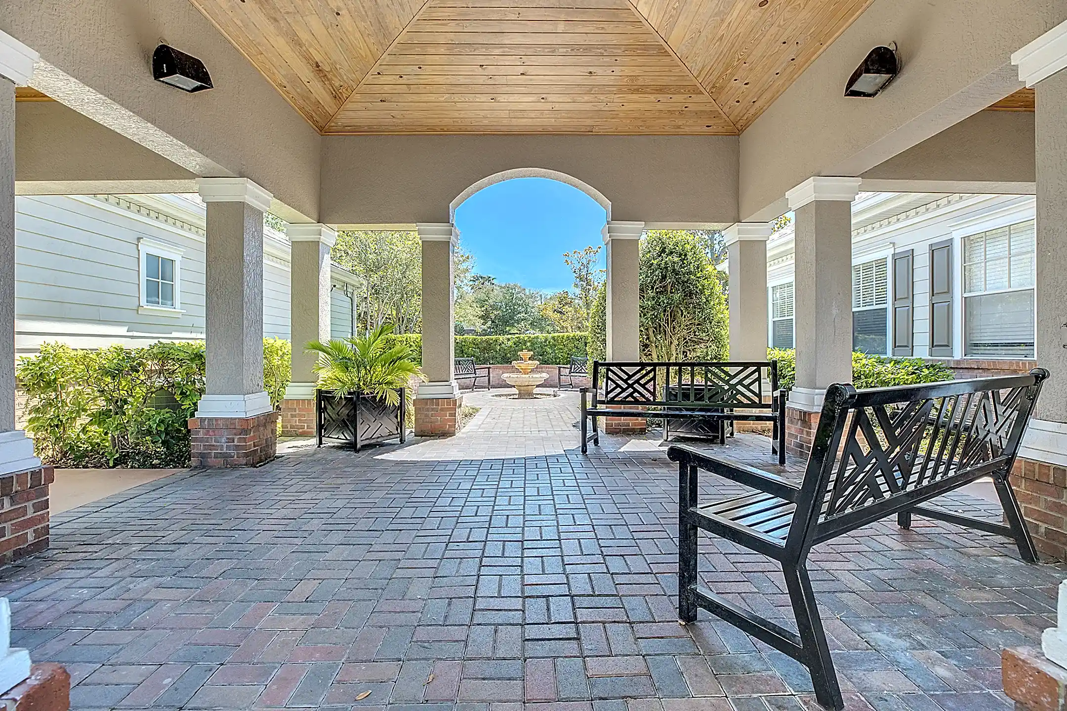 Hunters Run Apartments Tampa, FL 33625