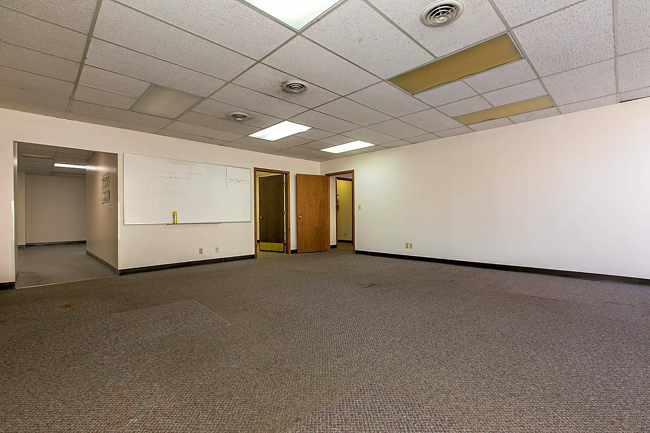 880 Locust St - Dubuque, IA