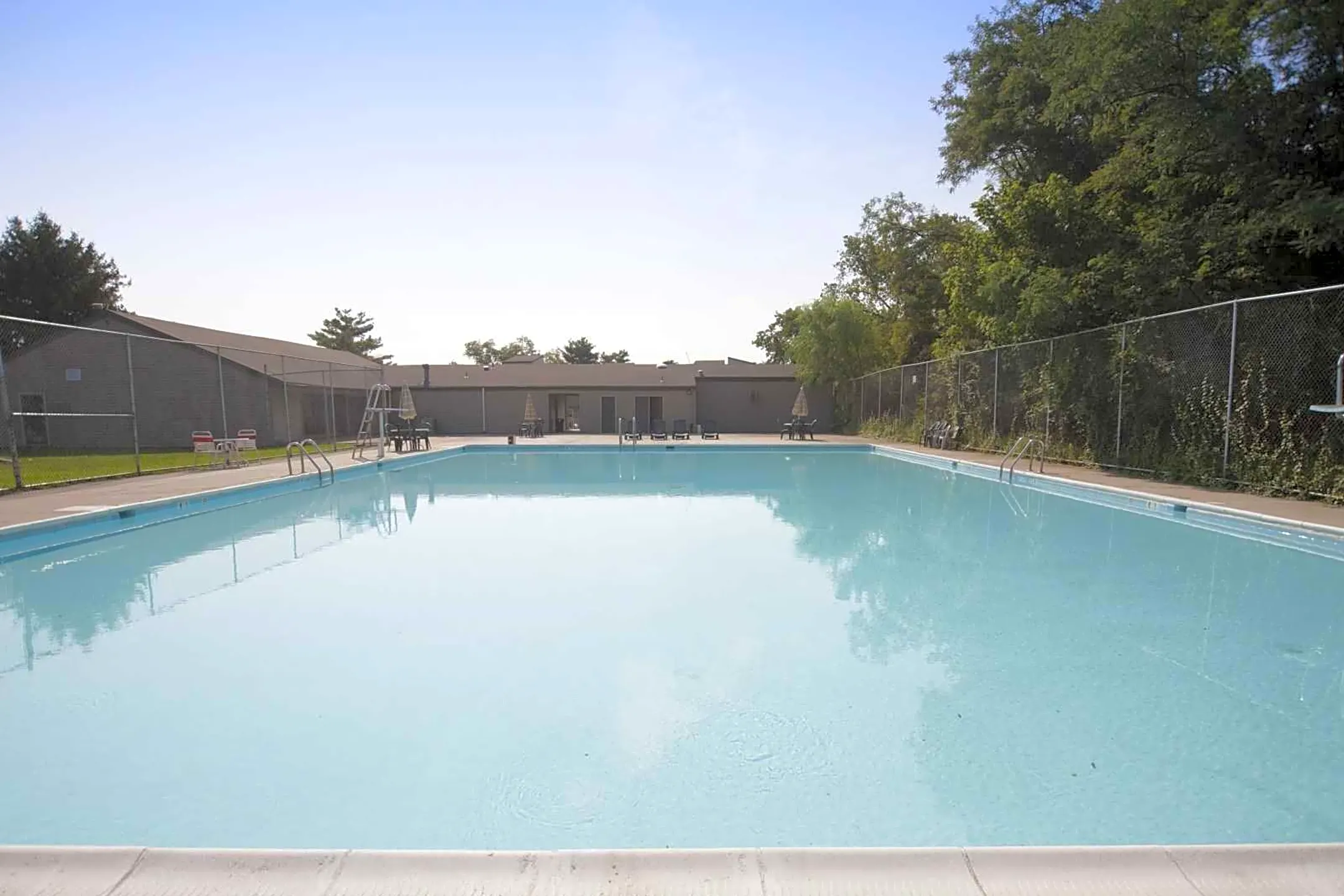 Pool - Cherry Branch Townhomes - Laurel, MD
