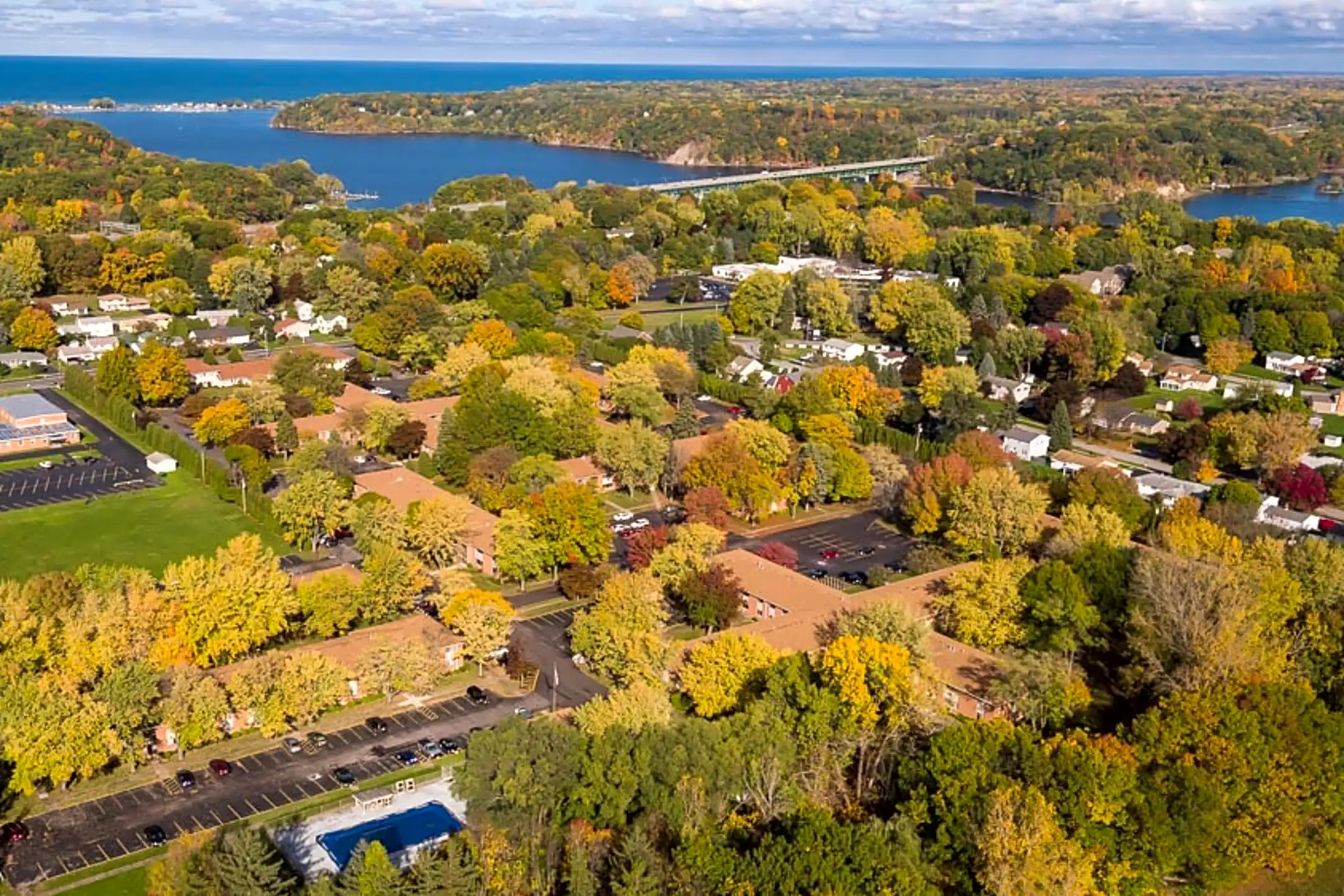Woodridge Apartments 100 Woodridge Ct Rochester, NY Apartments for