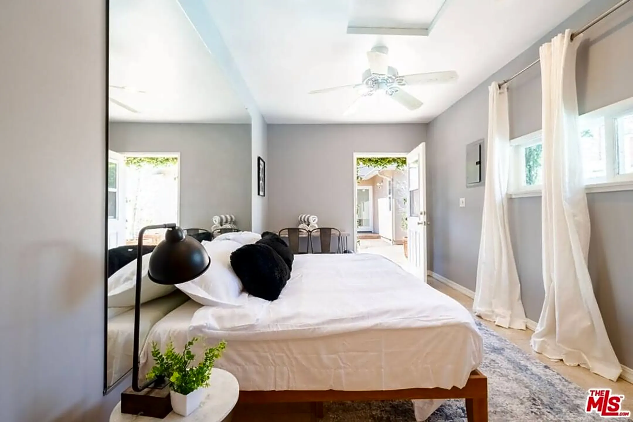 Bedroom - 4240 Matilija Ave - Los Angeles, CA