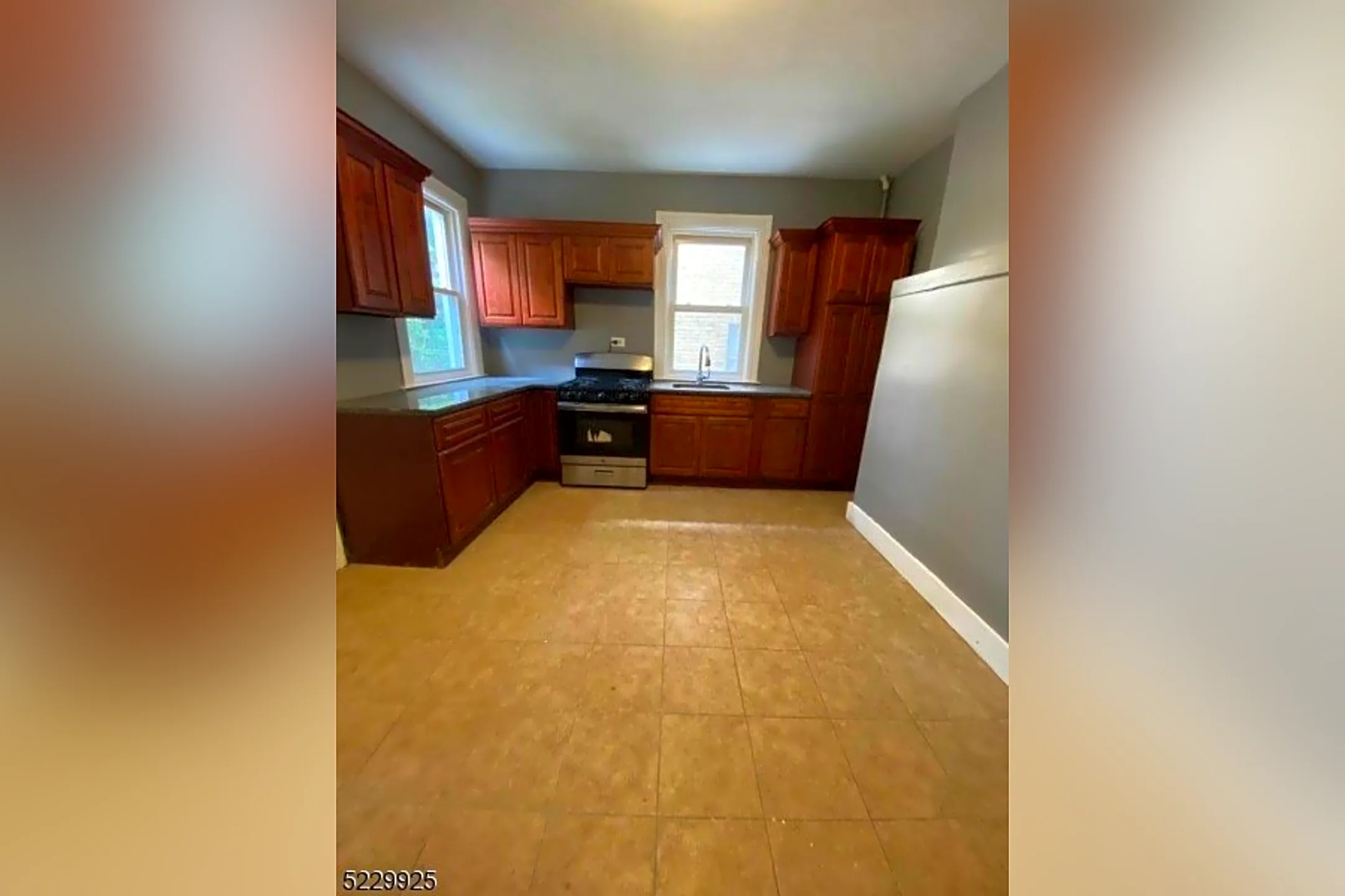 961 Lafayette St Houses Elizabeth, NJ 07201