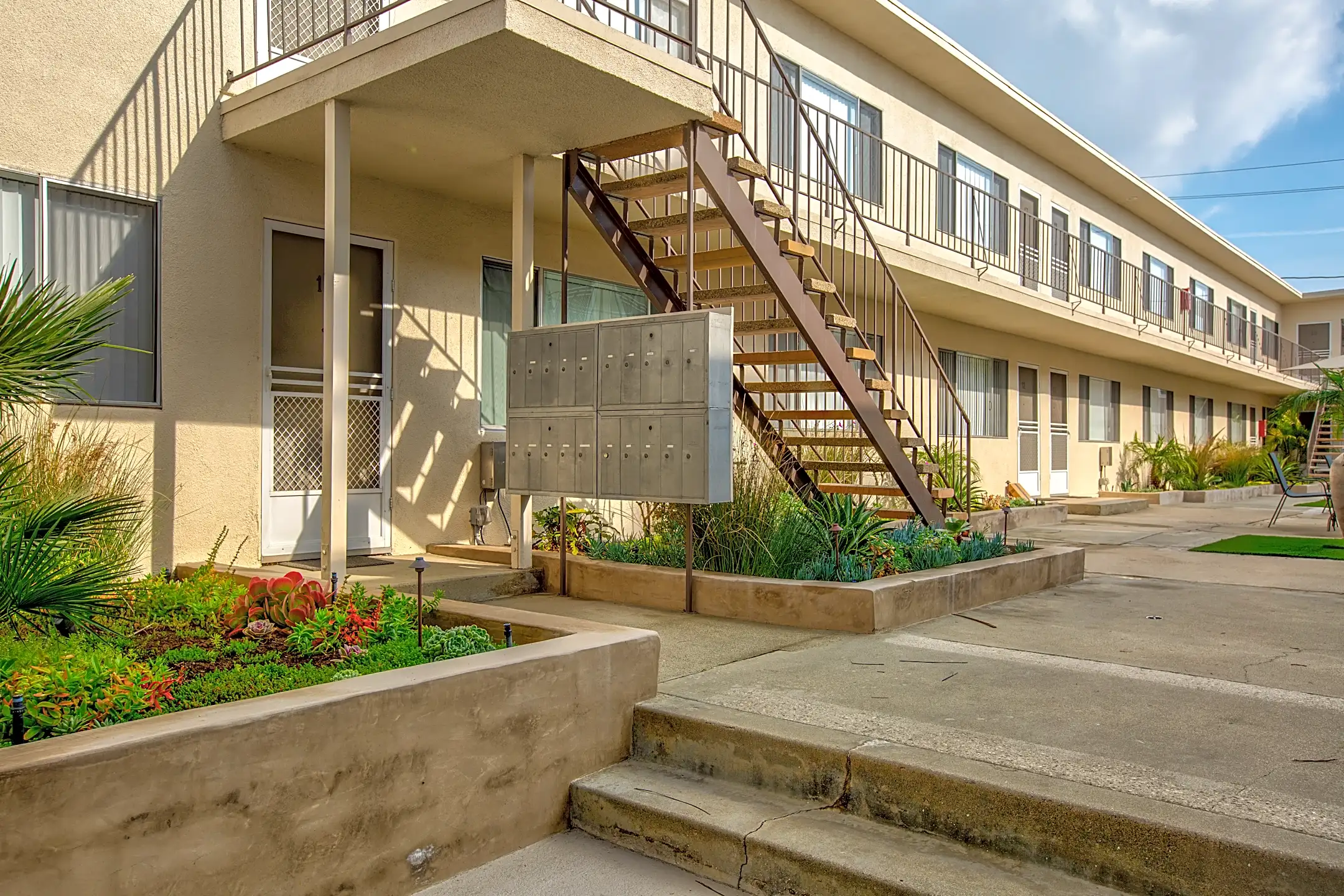 Emerald Garden Apartments 20308 Madison St Torrance, CA Apartments