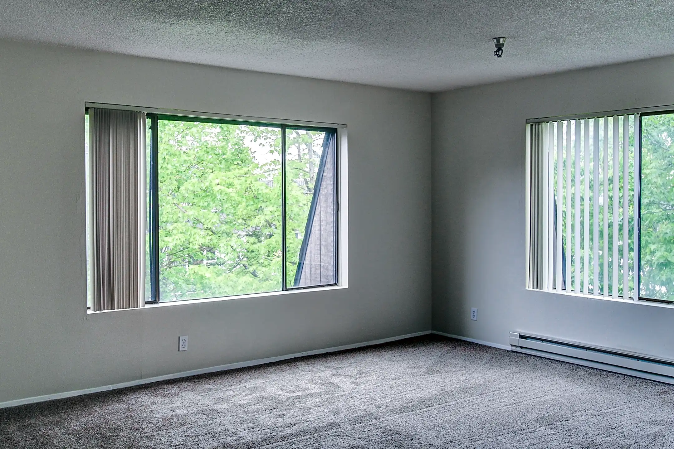 Living Room - Grandview - Portland, OR