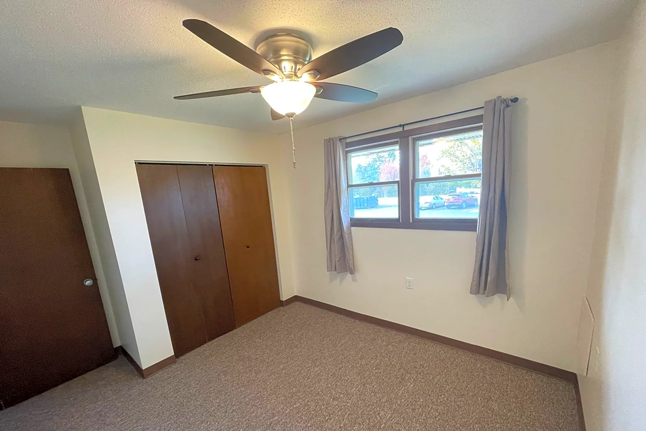 All one level, beautifully renovated units! Apartments Platteville