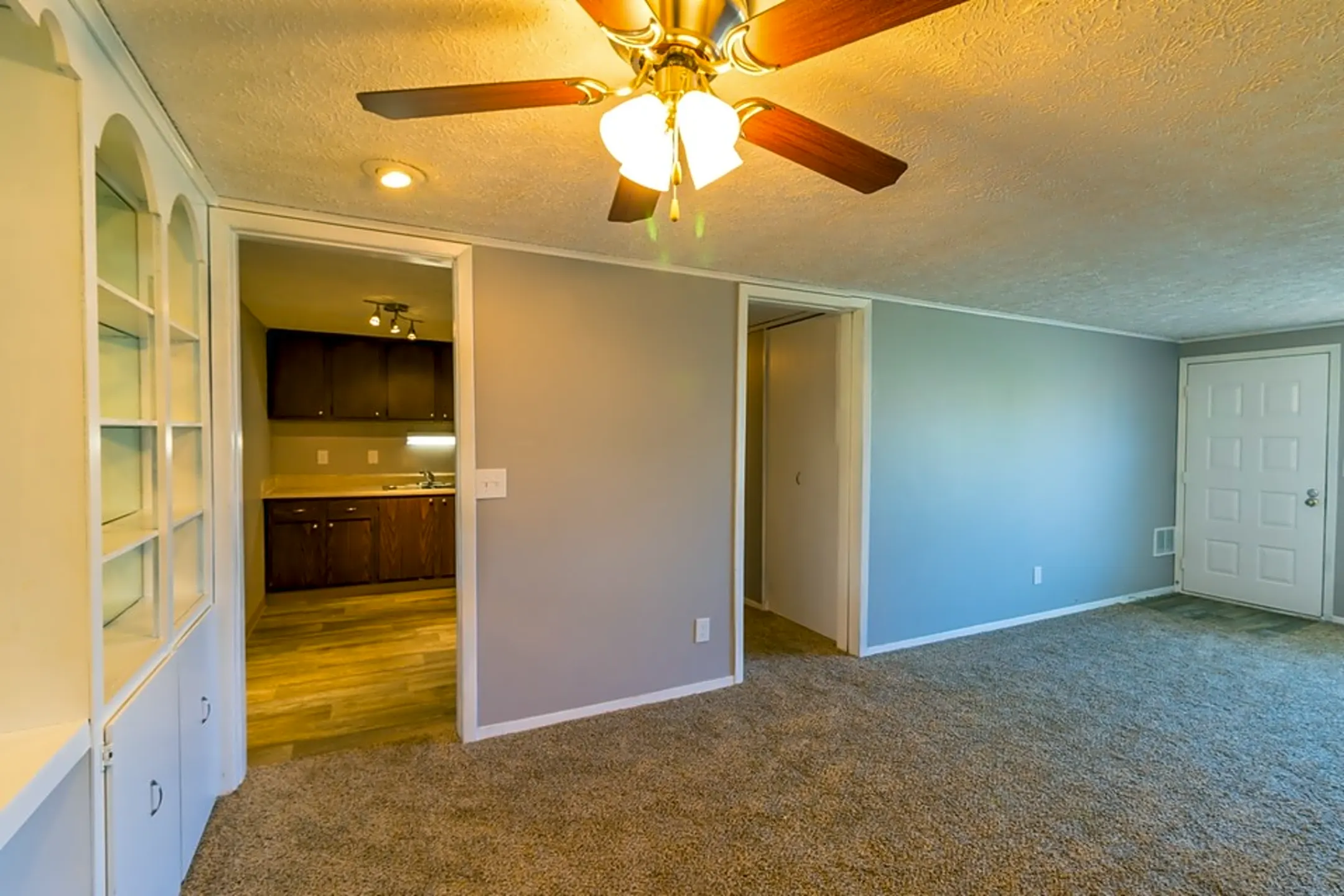 Maple Ridge Apartments 2090 Martell Dr Columbus, OH Apartments for